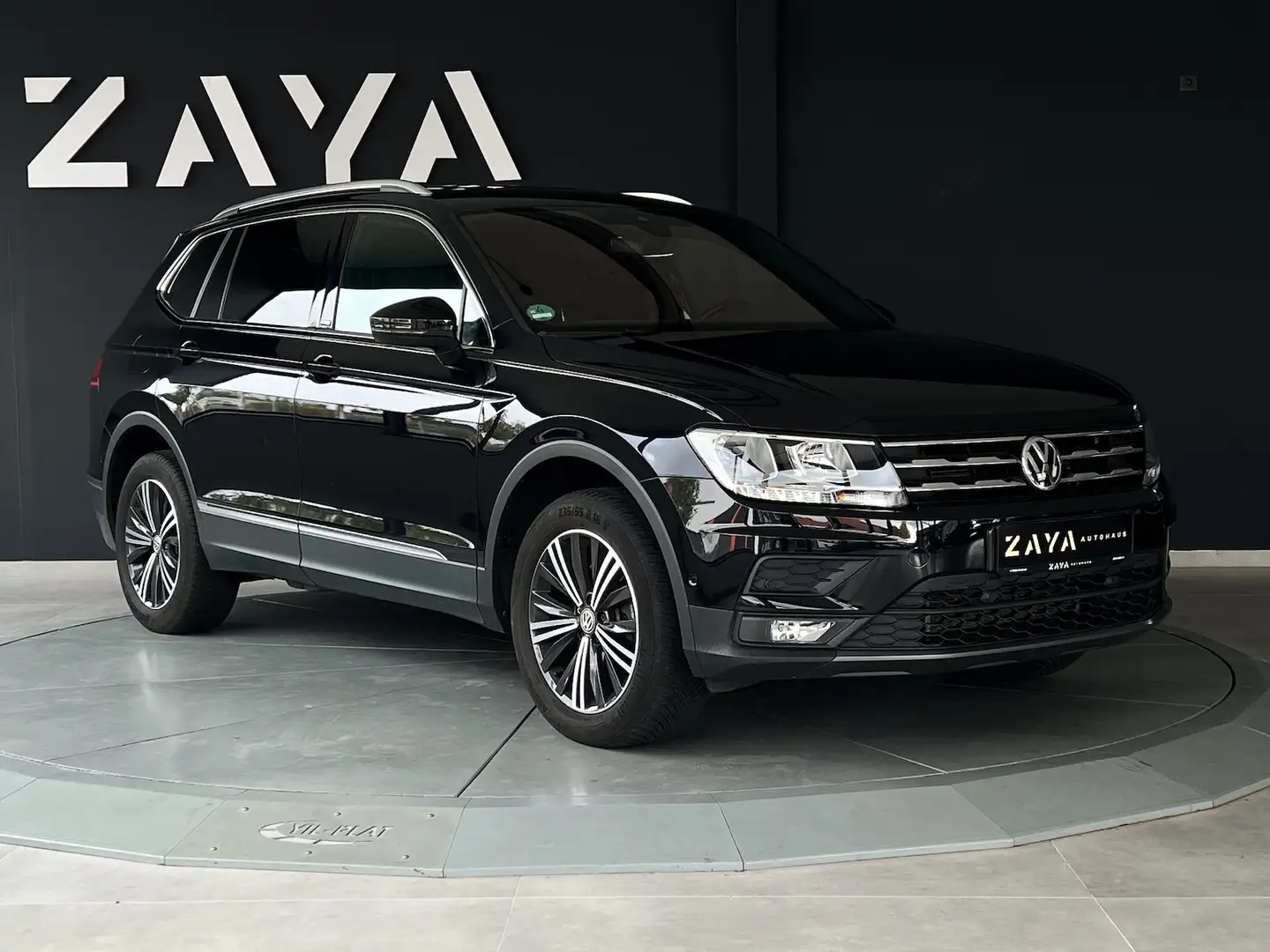 Volkswagen Tiguan Allspace 2.0 TDI 4MOTION*7-S*DSG*VIRTUAL* Zwart - 1