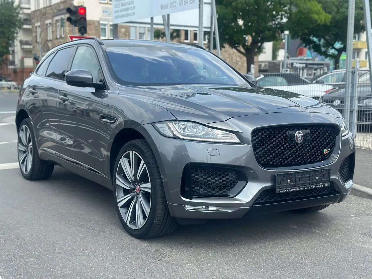 Jaguar F-Pace