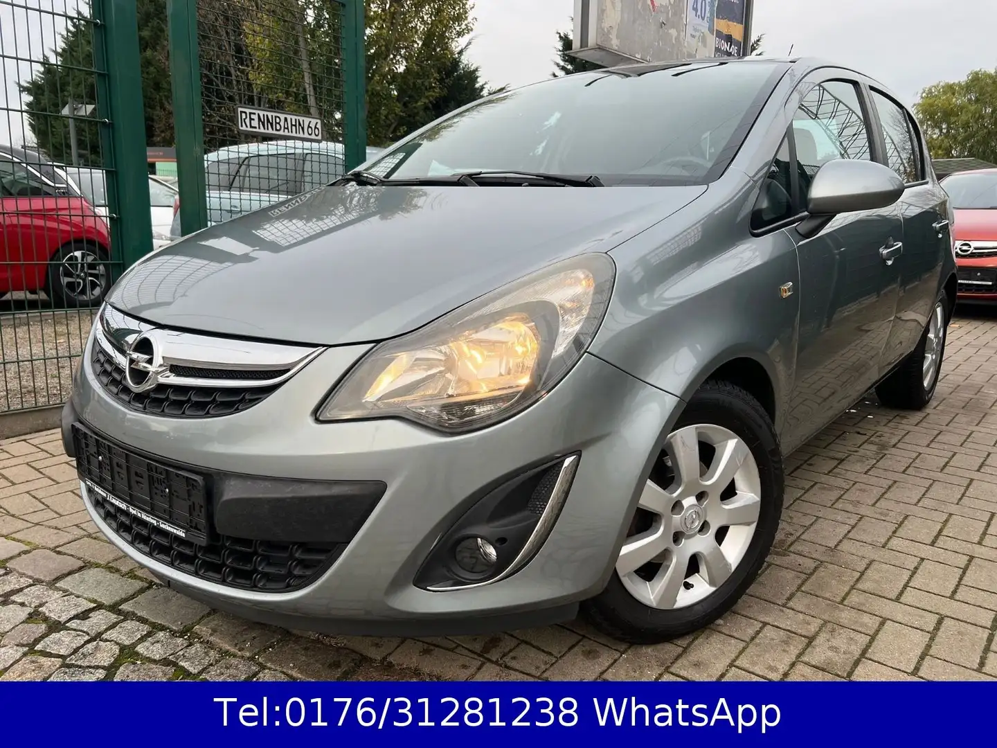 Opel Corsa D Active !! 97TKM  !! 4.Türig !! Top Gris - 1