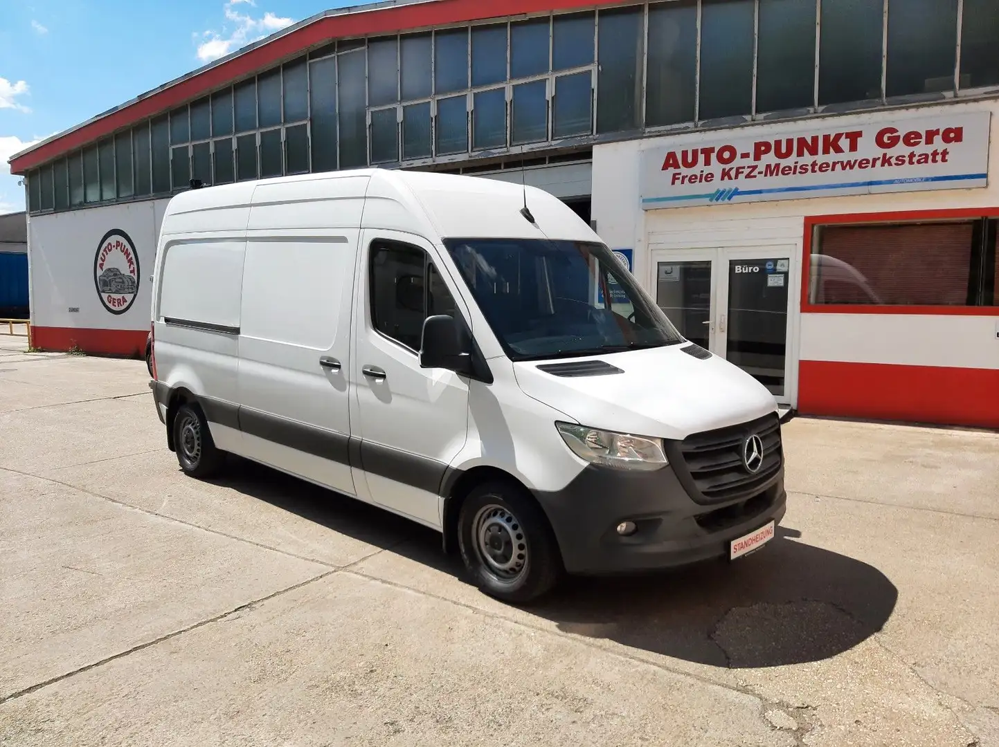 Mercedes-Benz Sprinter 314 NAVI*KLIMA*AHK*KAMERA*STHZG*MBUX Weiß - 2
