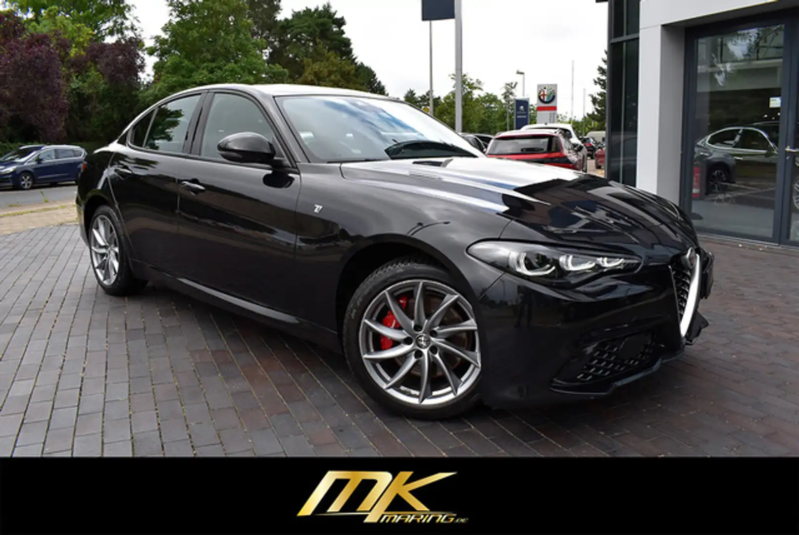 Alfa Romeo Giulia TI TURBO Q4*MATRIX*ACC*AT8*MY23*TRAUMHAFT Zwart - 1