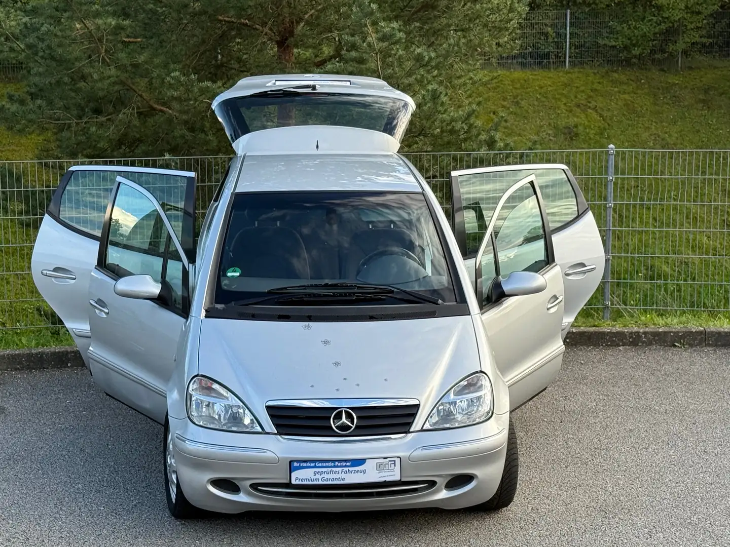 Mercedes-Benz A 140 A-Klasse L Elegance Automatik Tüv & Au neu Grau - 1