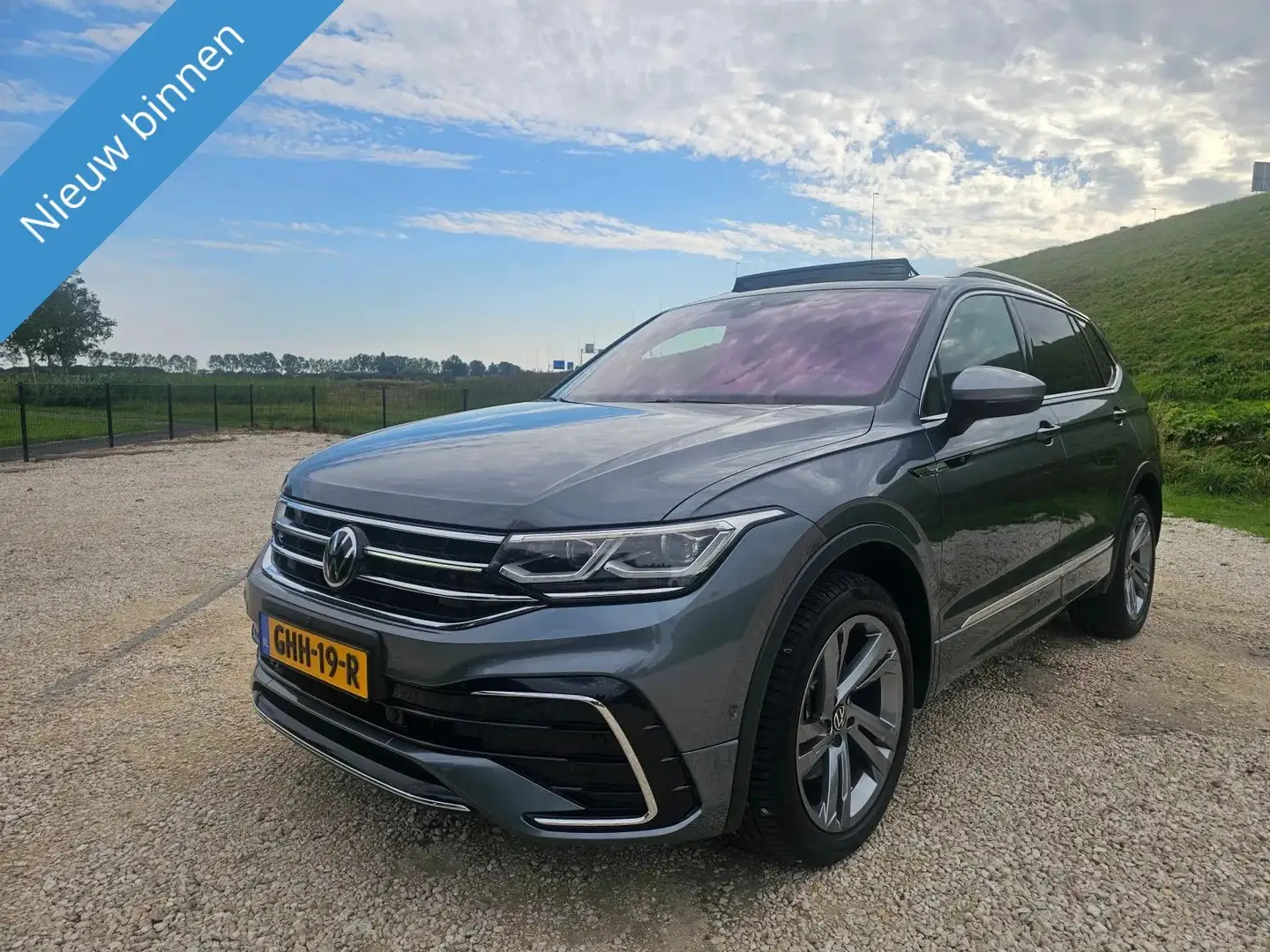 Volkswagen Tiguan Allspace R-Line 7-zits/ Pano/ Led Gri - 1
