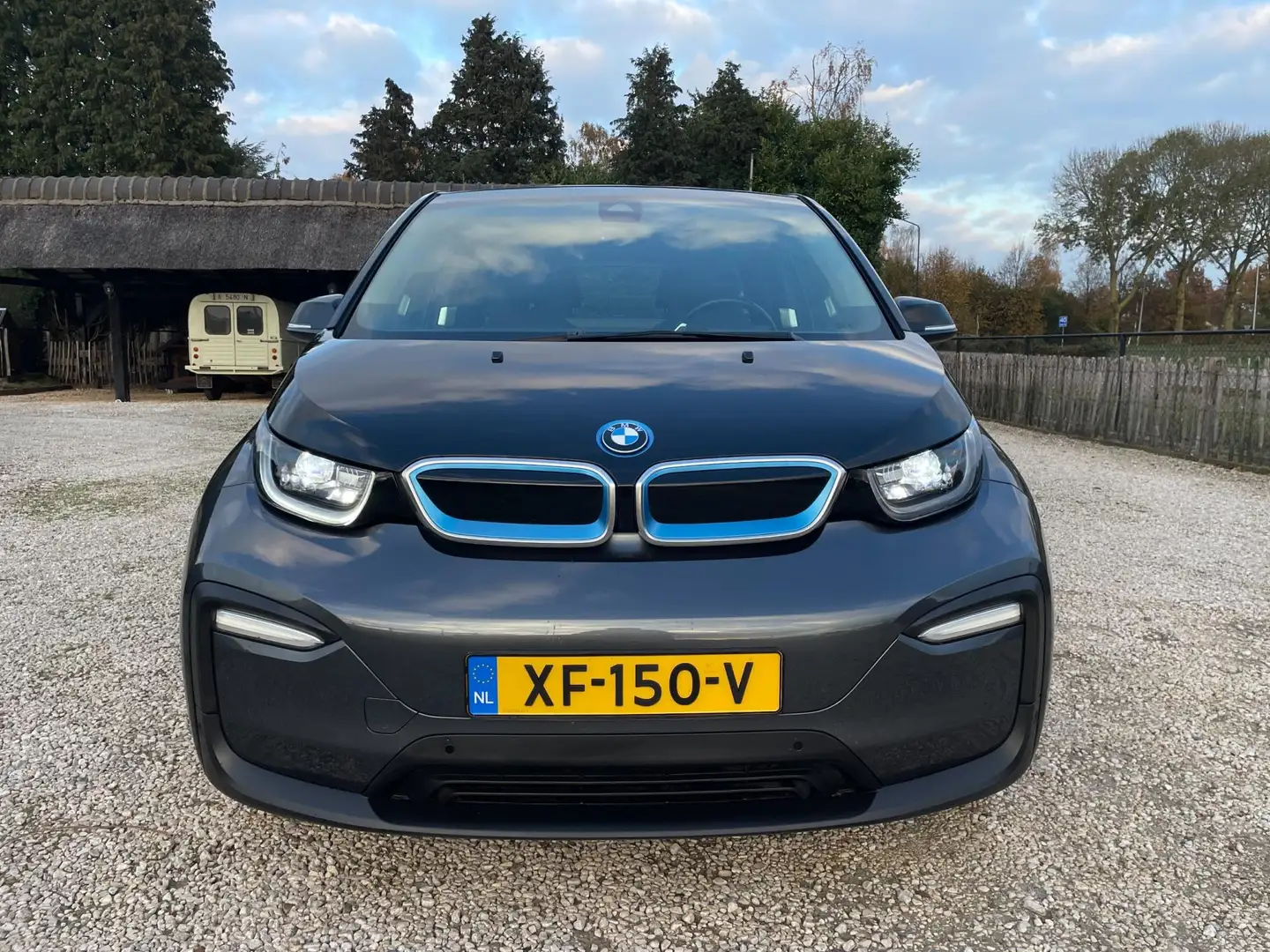 BMW i3 IPerformance 94Ah Leder, Schuifdak, Voorverwarming Grijs - 2