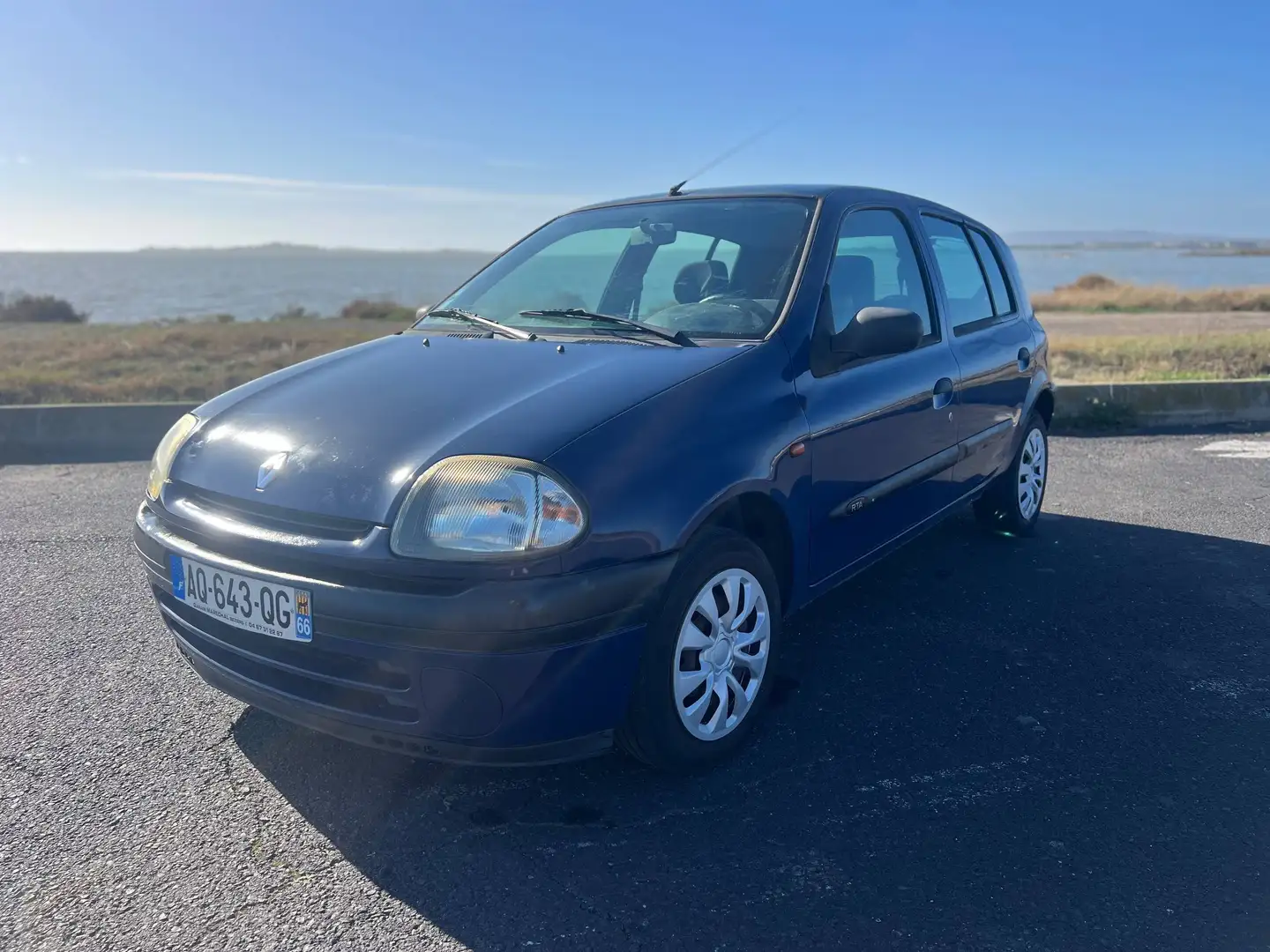 Renault Clio Clio 1.4i RTA Azul - 2