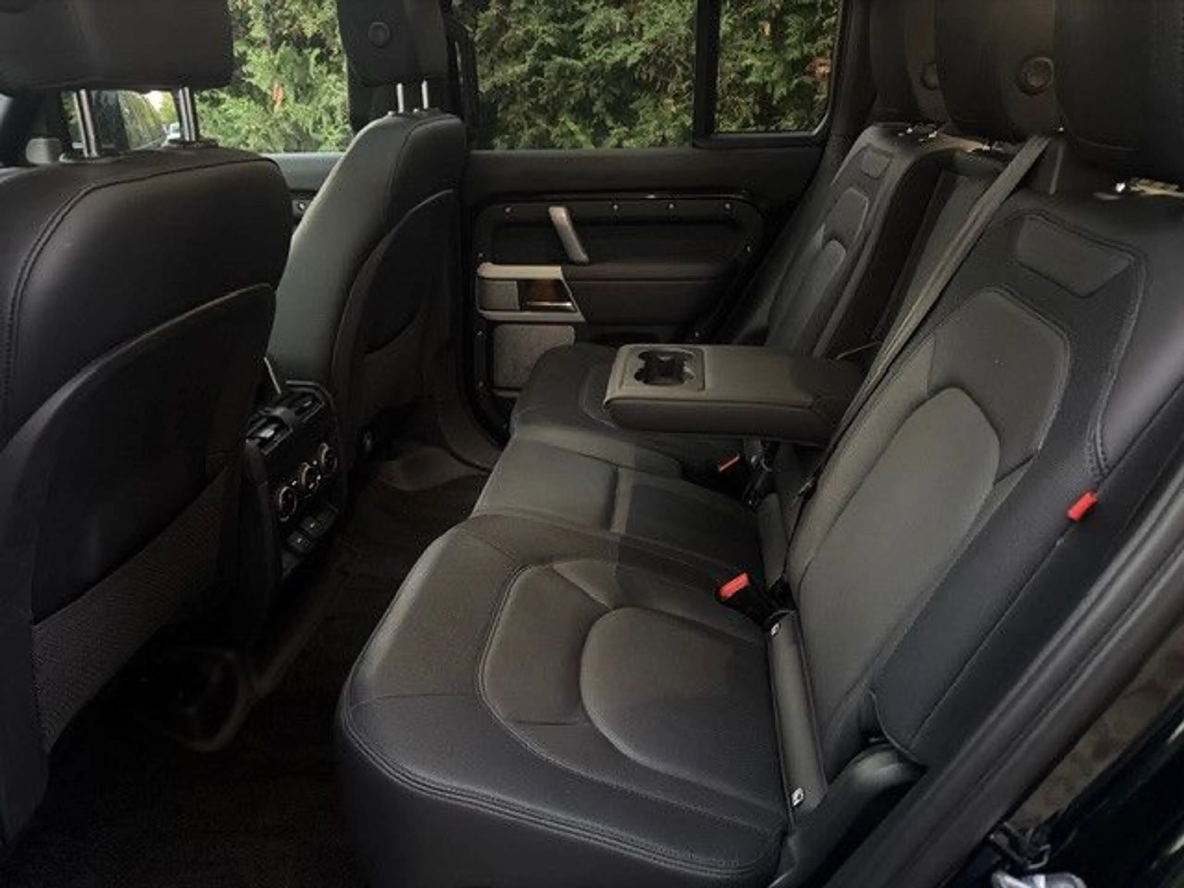 Land Rover Defender DEFENDER 130 X-DYNAMIC BLACK|360°|PANO|8-SITZER — photo 7