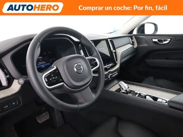 Volvo XC60 view 12