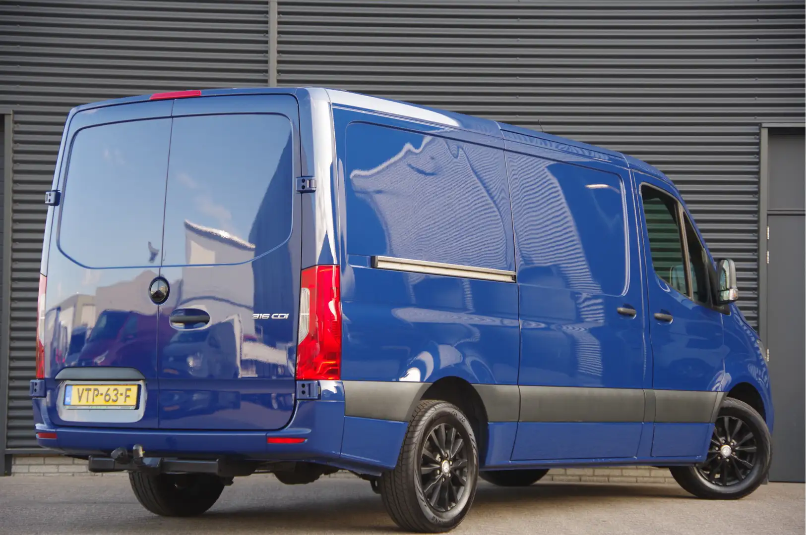 Mercedes-Benz Sprinter 316 2.2 CDI L2H1 TREKHAAK, MBUX 10,25'', CRUISE, S Albastru - 2