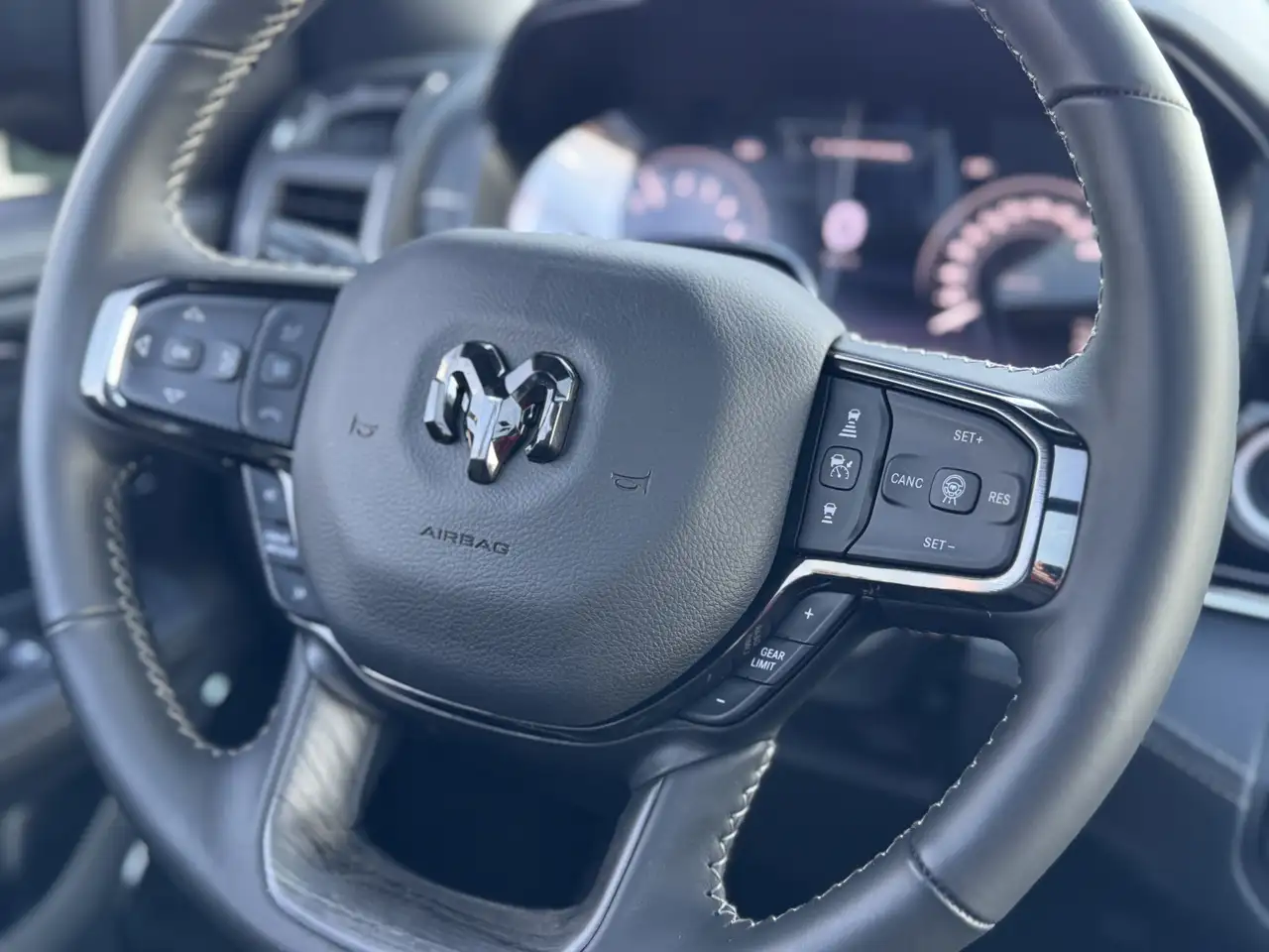 Dodge RAM 2024 — фото 13