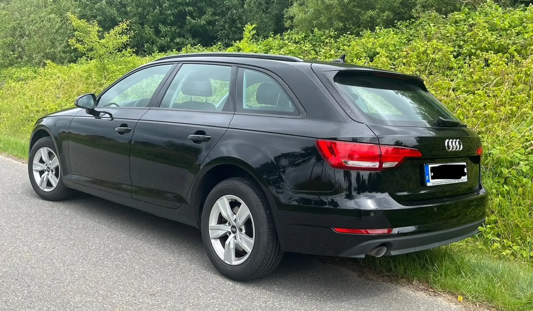Audi A4 A4 Avant 2.0 TDI Schwarz - 2