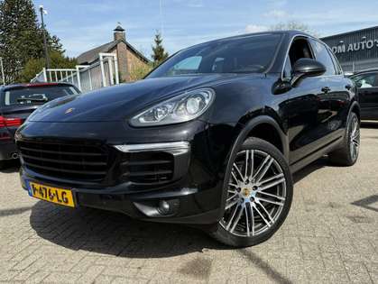 Porsche Cayenne 4.2 D S 385PK PANO/CAMERA/FLIPPERS/FULL OPTIONS!