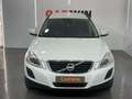 Volvo XC60 D3 Momentum Aut. Weiß - thumbnail 2
