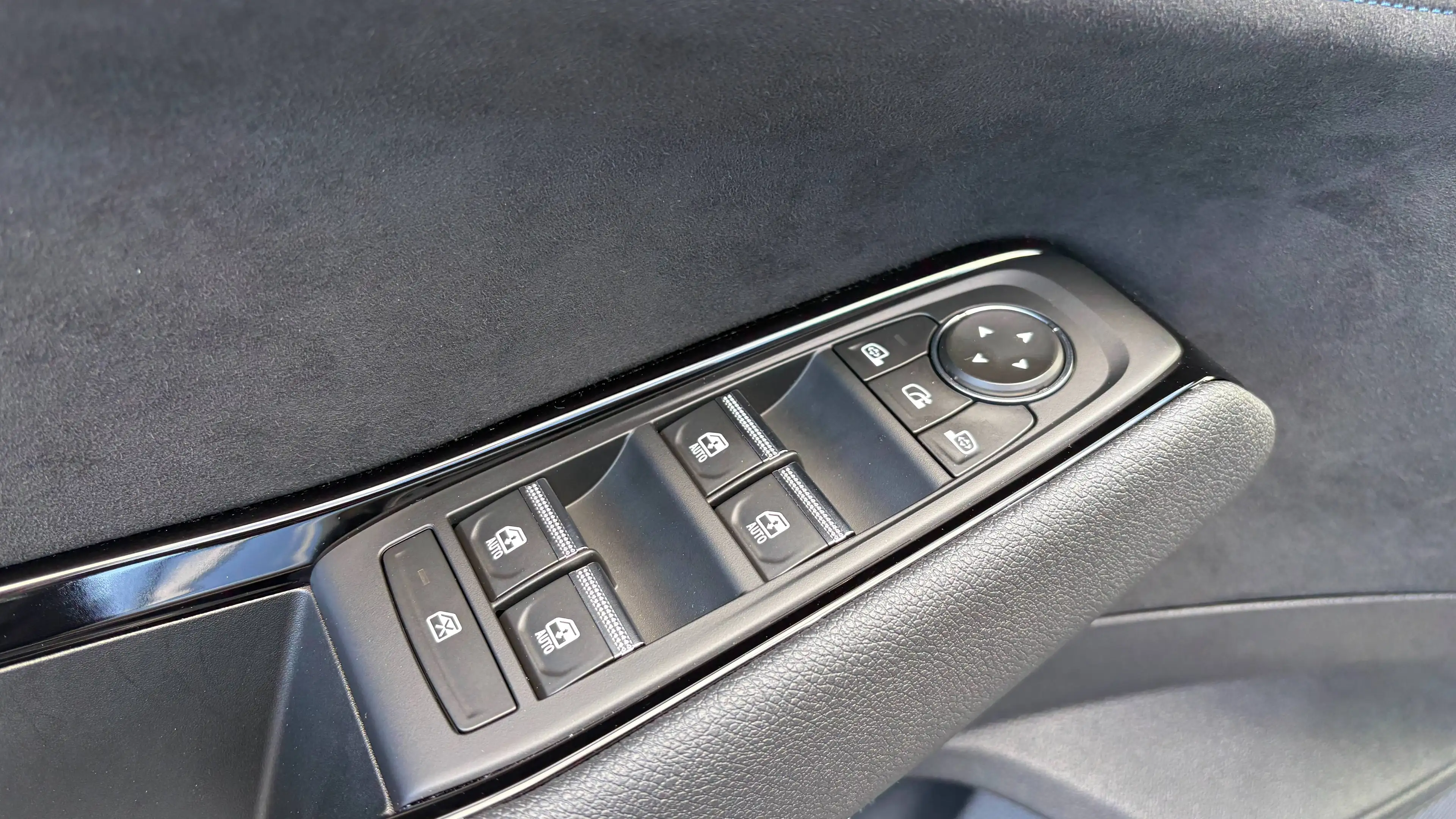 Renault Austral 1.2 E-TECH Esprit Alpine Esprit Alpine — photo 5