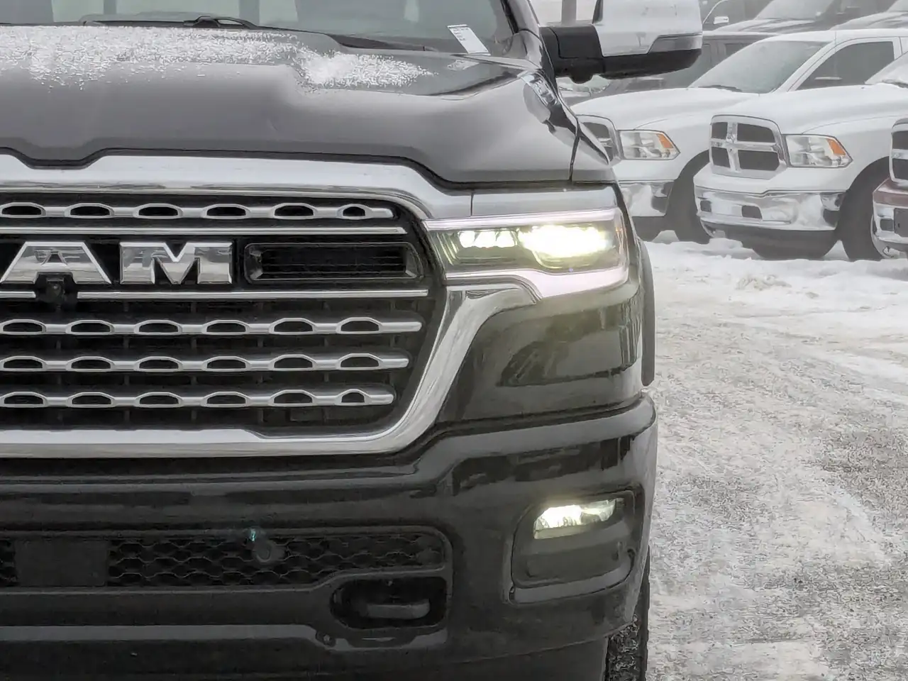 RAM 1500 снимка RAM 1500