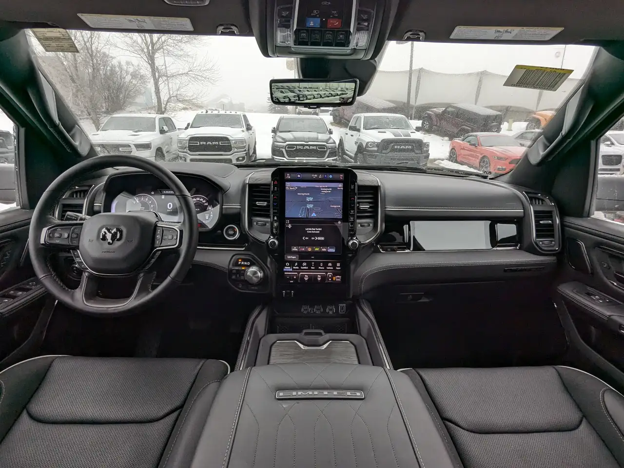 RAM 1500 снимка RAM 1500