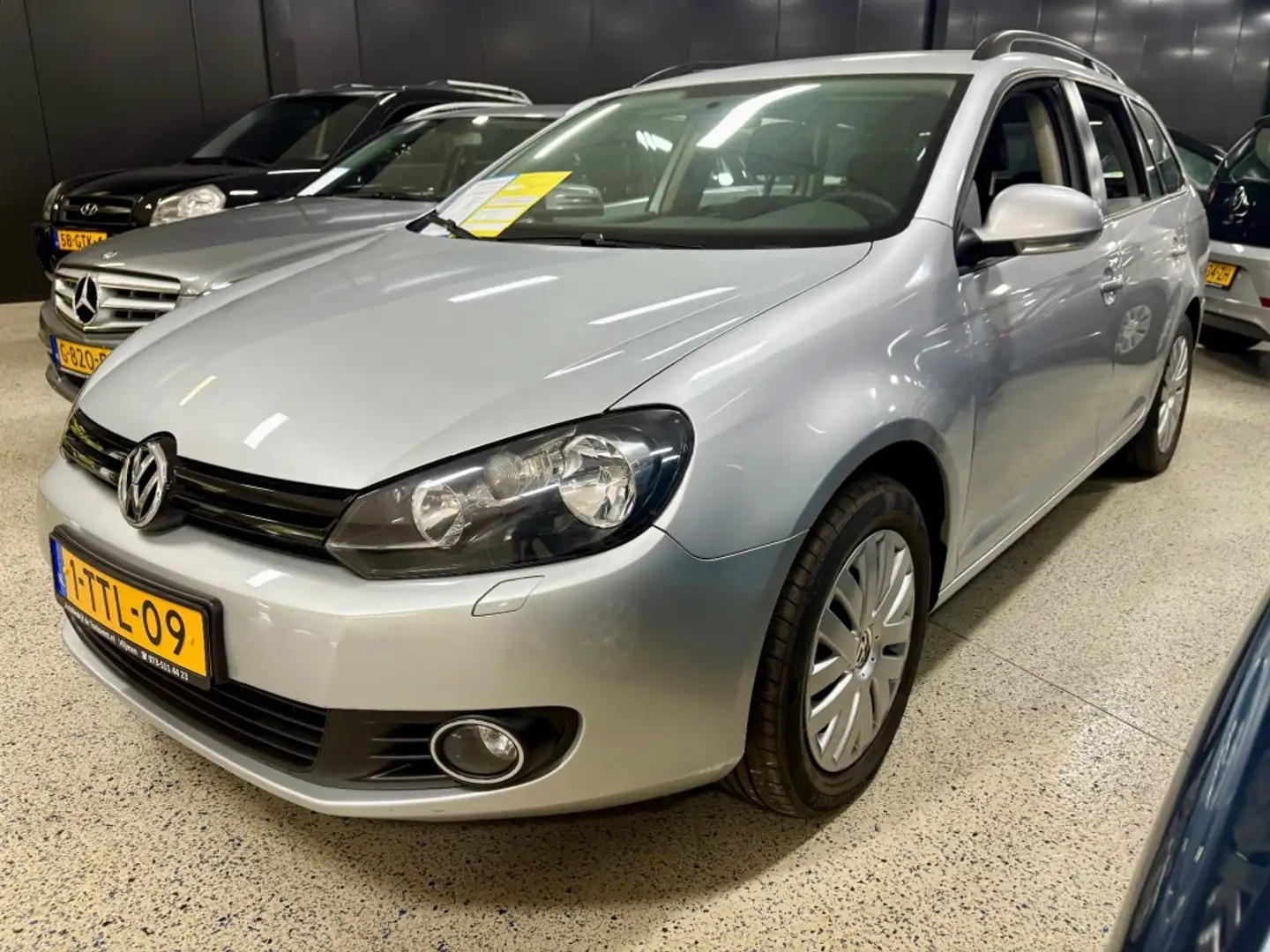 Volkswagen Golf Variant 1.6 TDi Navigatie Airco Audio Elec. Pakket APK Gris - 1