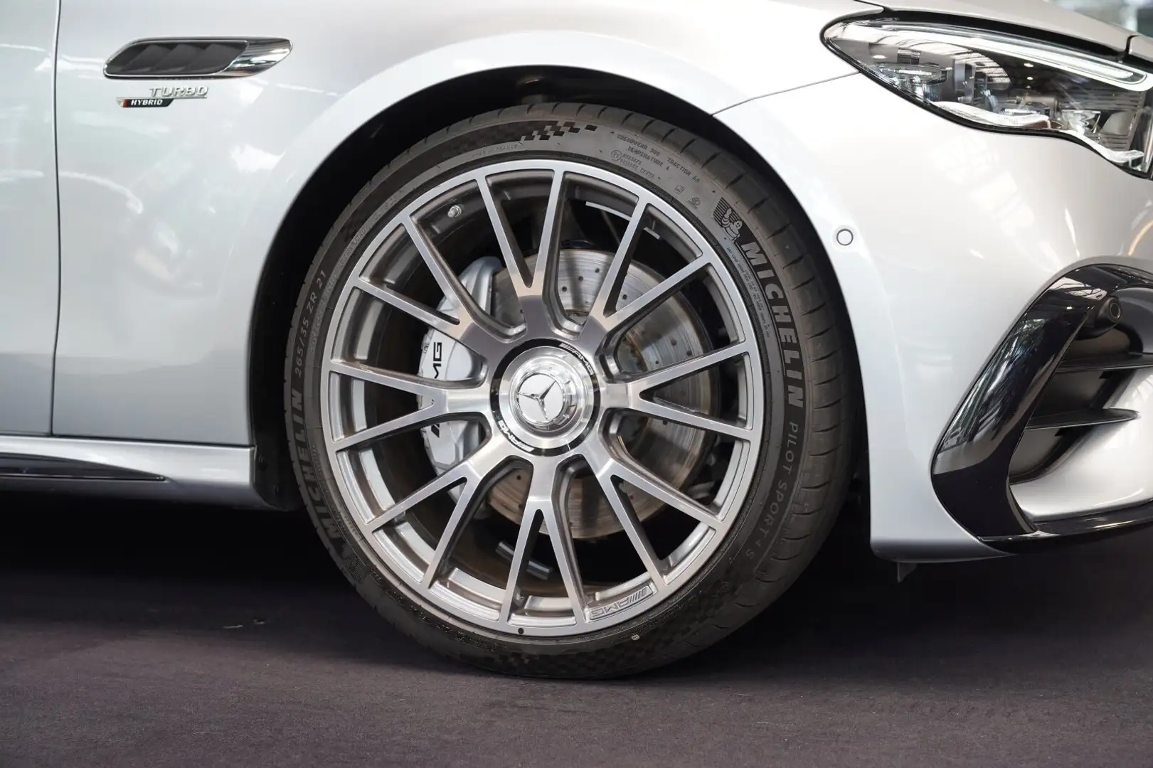 Mercedes-Benz E 53 AMG E 53 AMG T 4M+ Hybrid 0,5% Superscreen Sitzklima Argent - 2