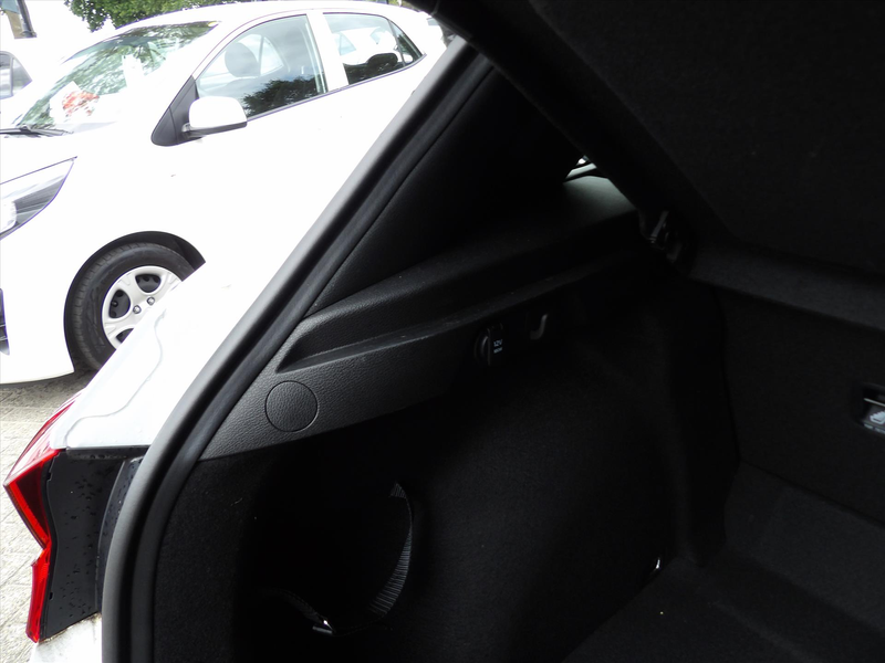 Kia Ceed / cee'd 1.0 Turbo ComfortLine Navi !!!!4.400km!!!! Org. Ne — photo 17