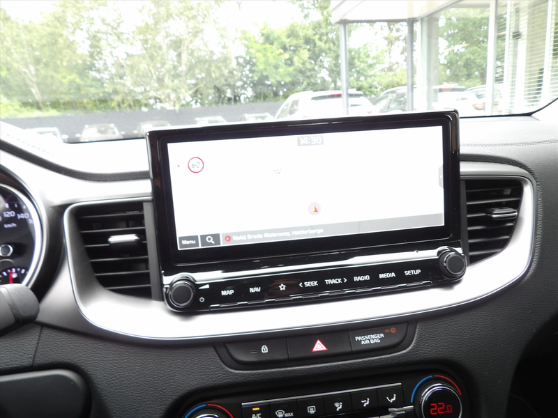 Kia Ceed / cee'd 1.0 Turbo ComfortLine Navi !!!!4.400km!!!! Org. Ne — photo 40