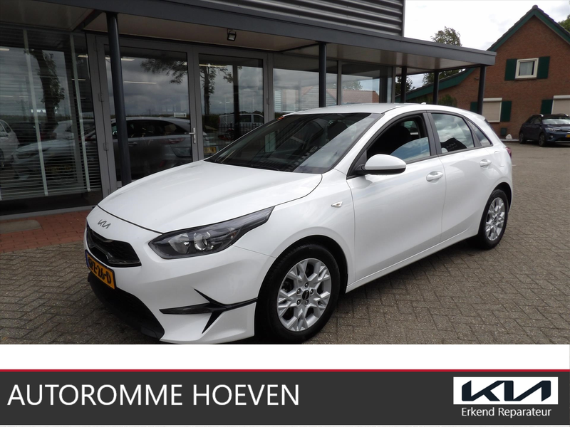 Kia Ceed / cee'd 1.0 Turbo ComfortLine Navi !!!!4.400km!!!! Org. Ne