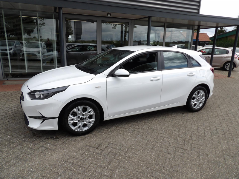Kia Ceed / cee'd 1.0 Turbo ComfortLine Navi !!!!4.400km!!!! Org. Ne — photo 2