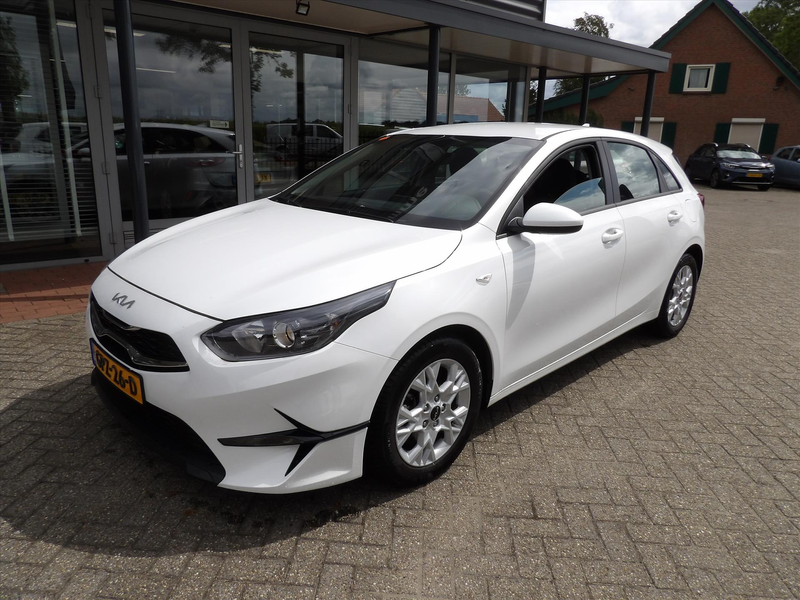Kia Ceed / cee'd 1.0 Turbo ComfortLine Navi !!!!4.400km!!!! Org. Ne — photo 6