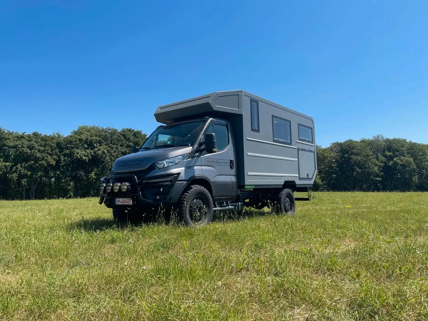 Iveco Daily 4x4 mit Exped.43.S Leerkabine Grau - 2