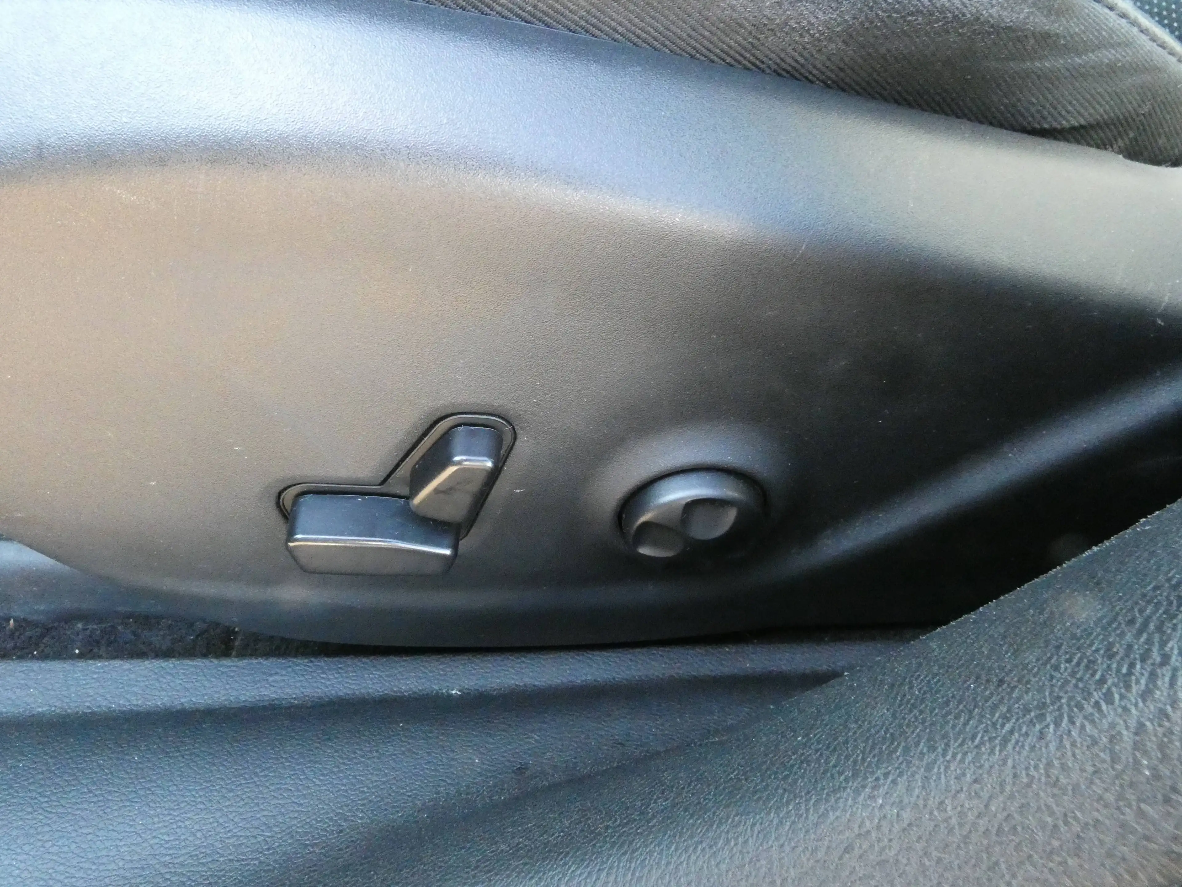 Jeep Cherokee Overland 4WD"Leder"Navi"Kamera — photo 15