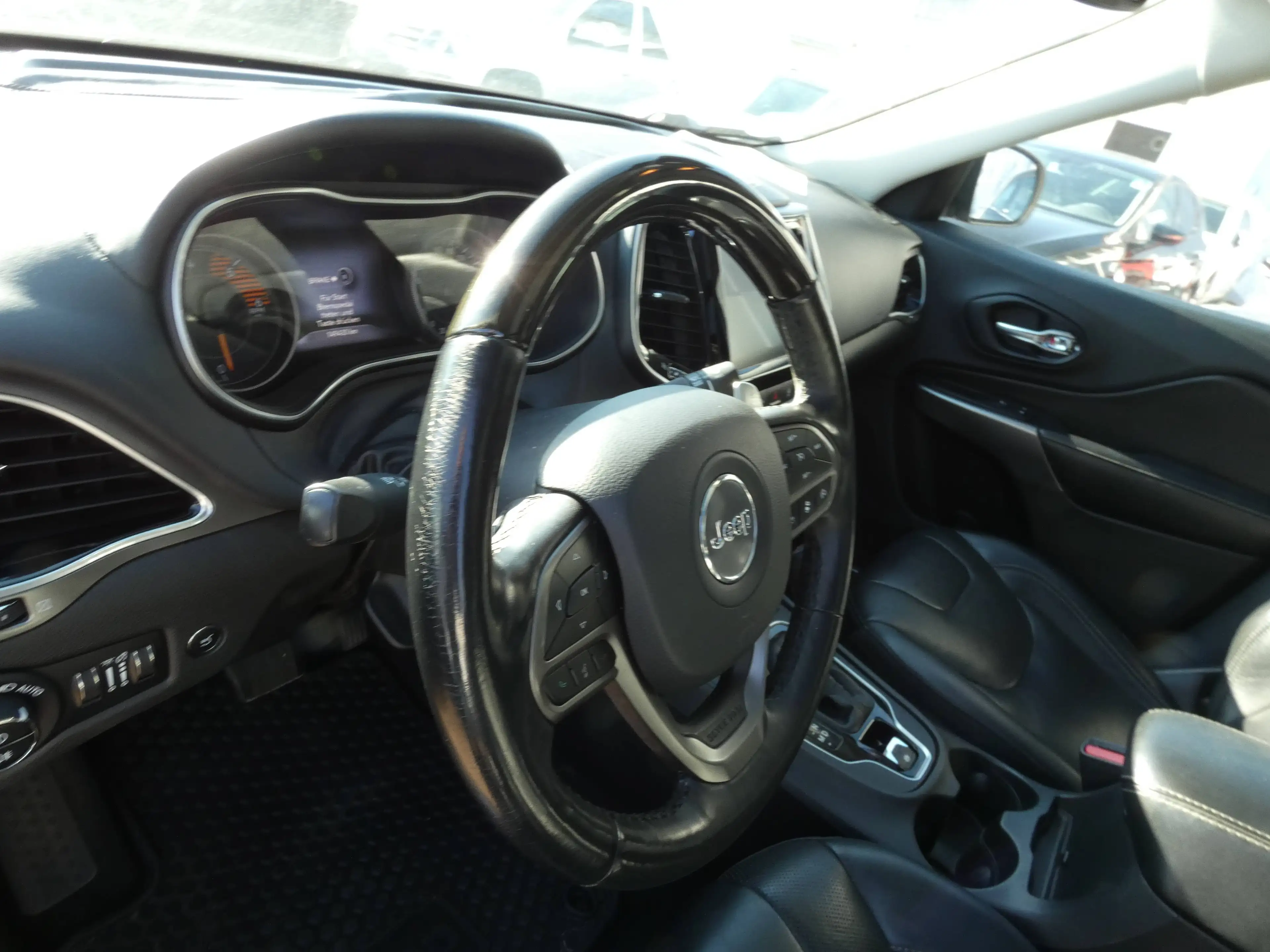 Jeep Cherokee Overland 4WD"Leder"Navi"Kamera — photo 13