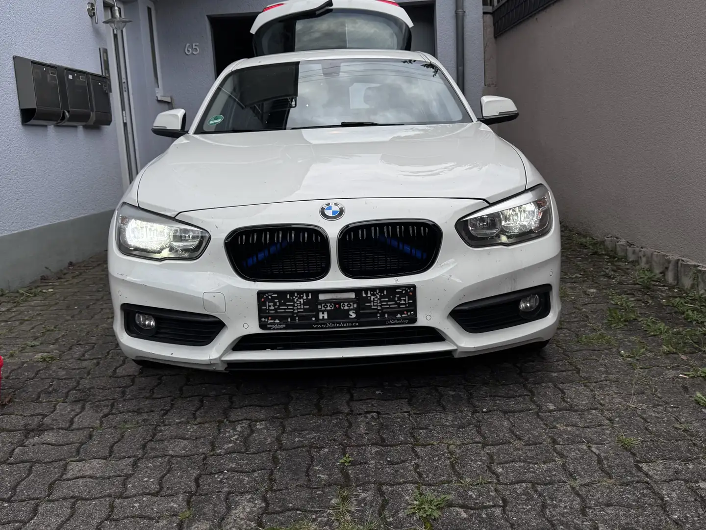 BMW 116 116d - 1