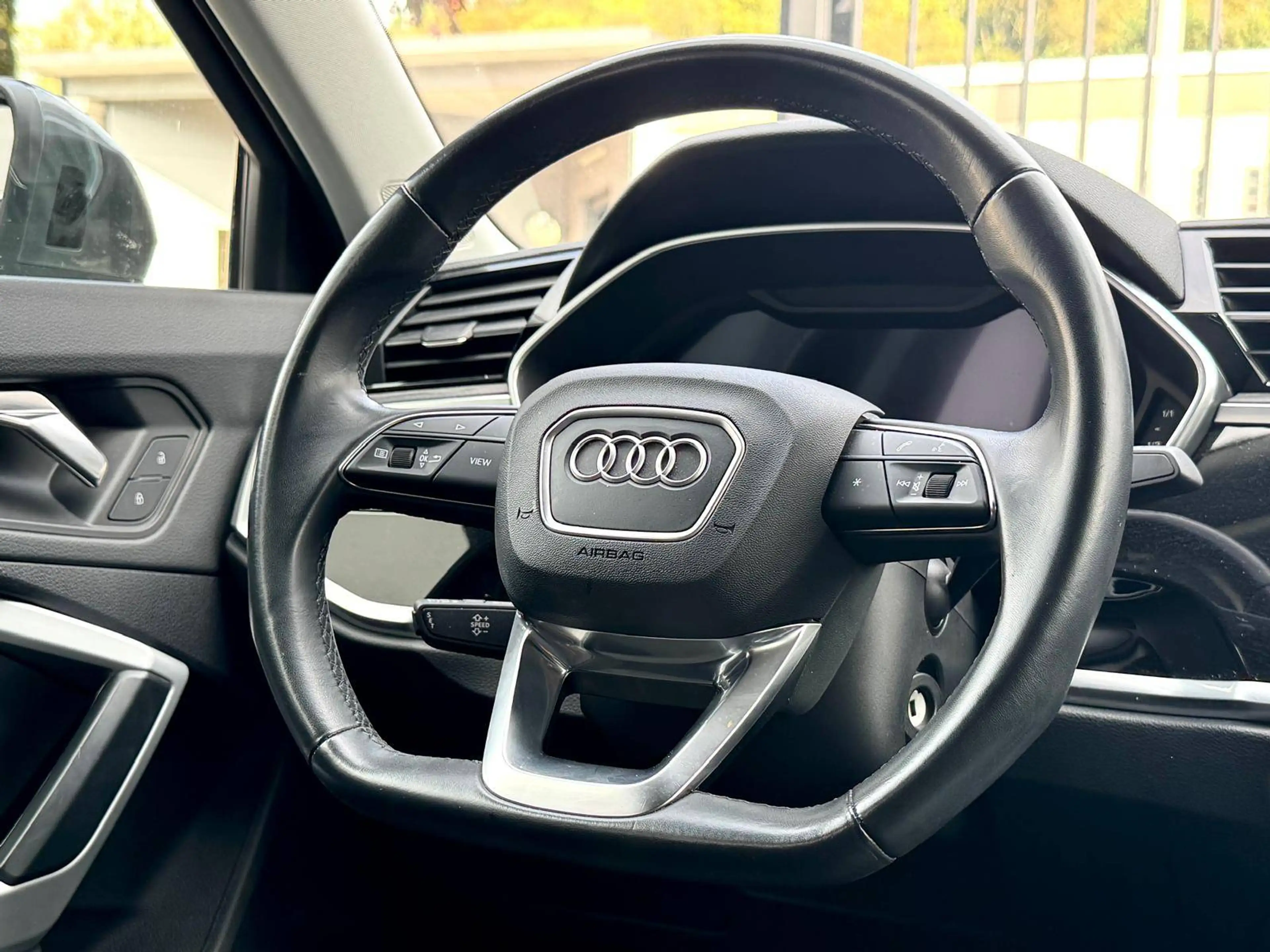 Audi Q3 SPORTBACK 35 TFSI S-LINE AUTO COCKPIT CARPLAY CAMERA — photo 10