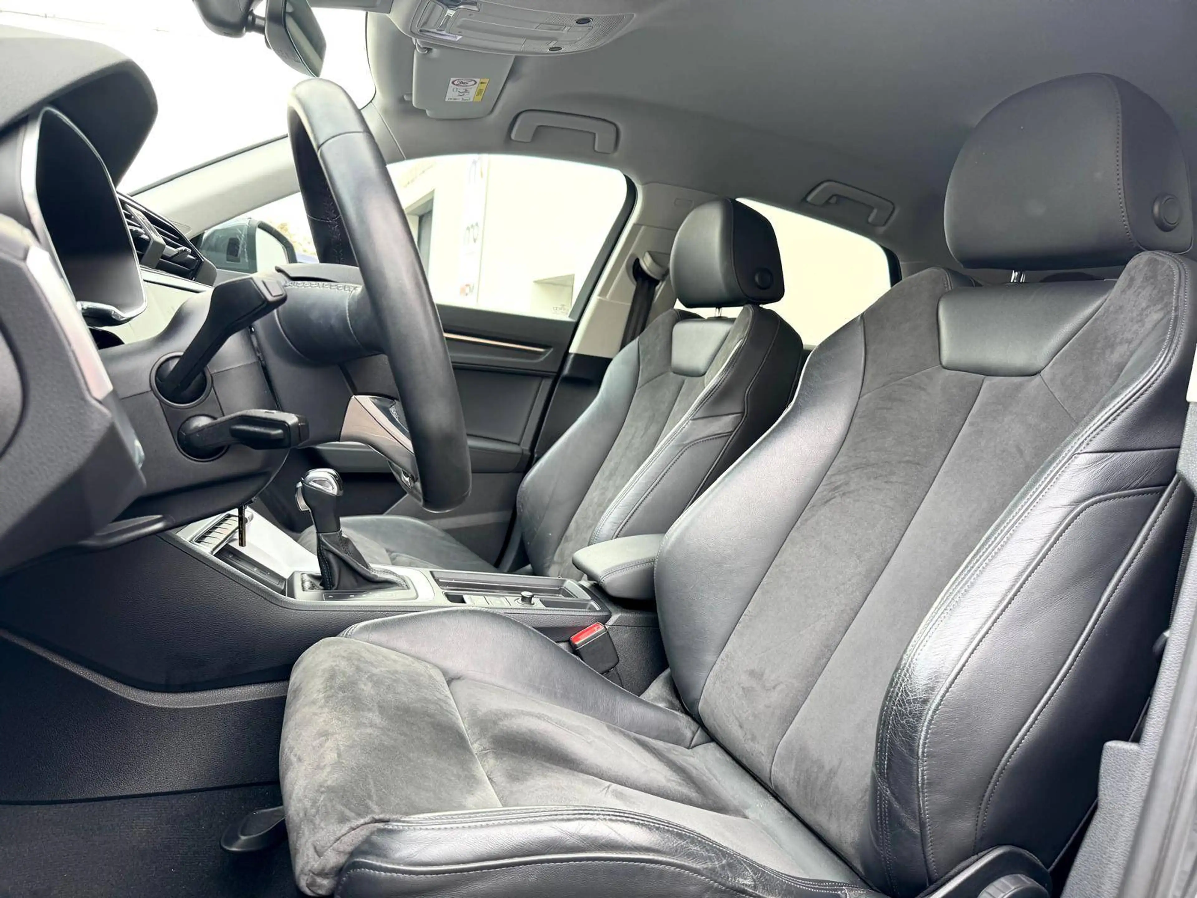 Audi Q3 SPORTBACK 35 TFSI S-LINE AUTO COCKPIT CARPLAY CAMERA — photo 26