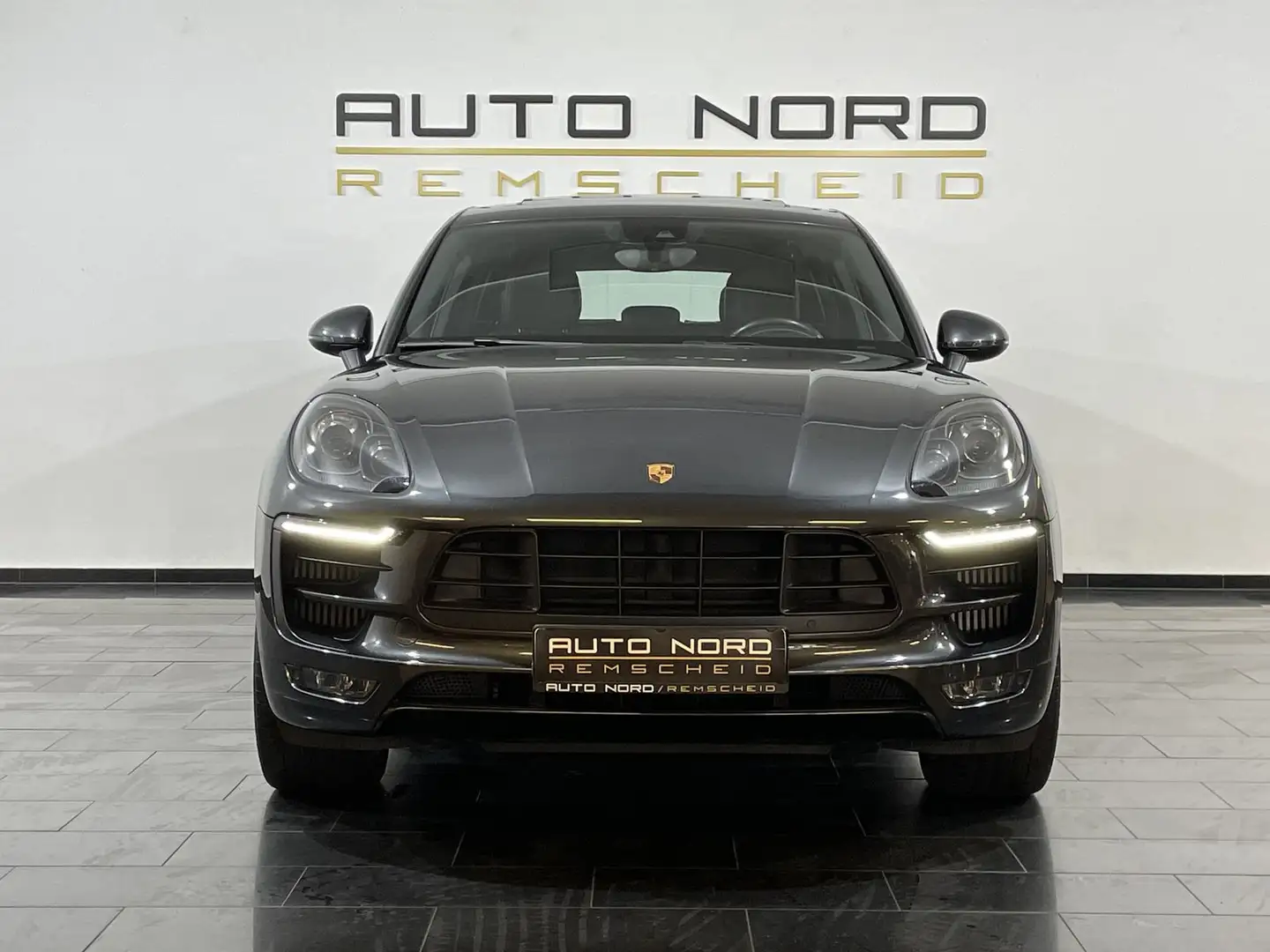 Porsche Macan GTS*Pano*AHK*BOSE*Scheckheft*Sport.AGA* Grau - 2