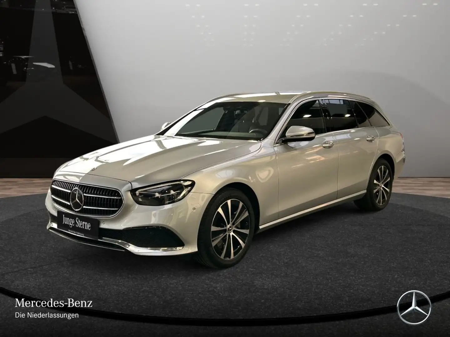 Mercedes-Benz E 300 e T AVANTG+AHK+LED+FAHRASS+KAMERA+KEYLESS+9G Silber - 2