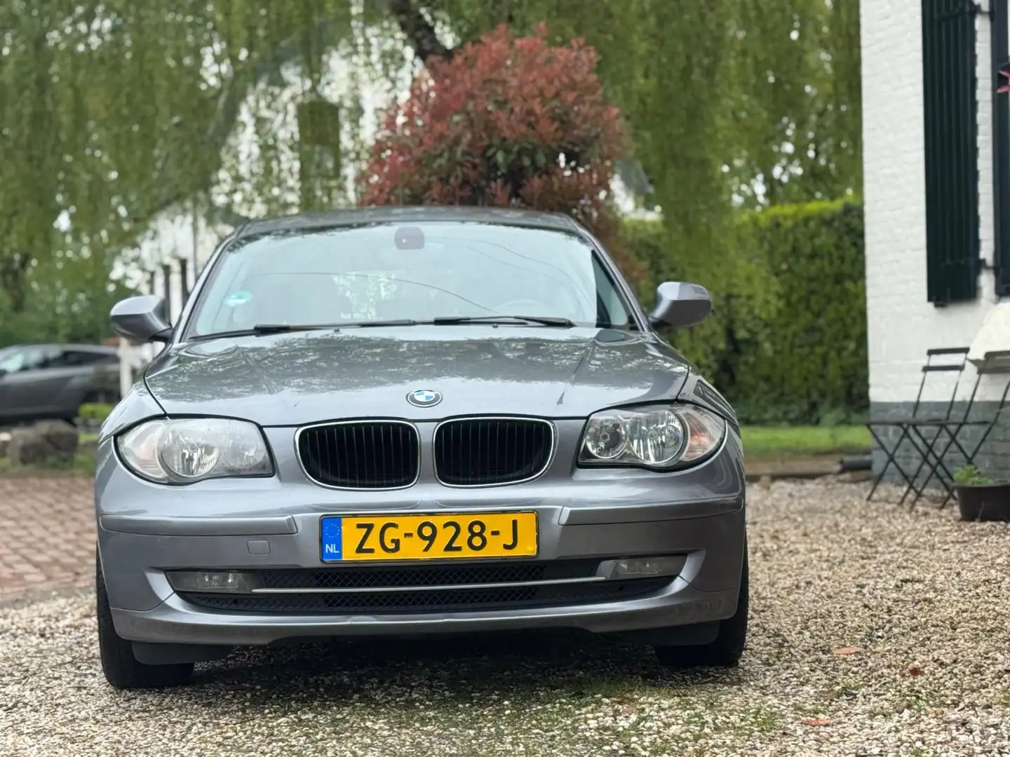 BMW 118 1-serie 118d Business Line|Stoelverwarming| Grijs - 2