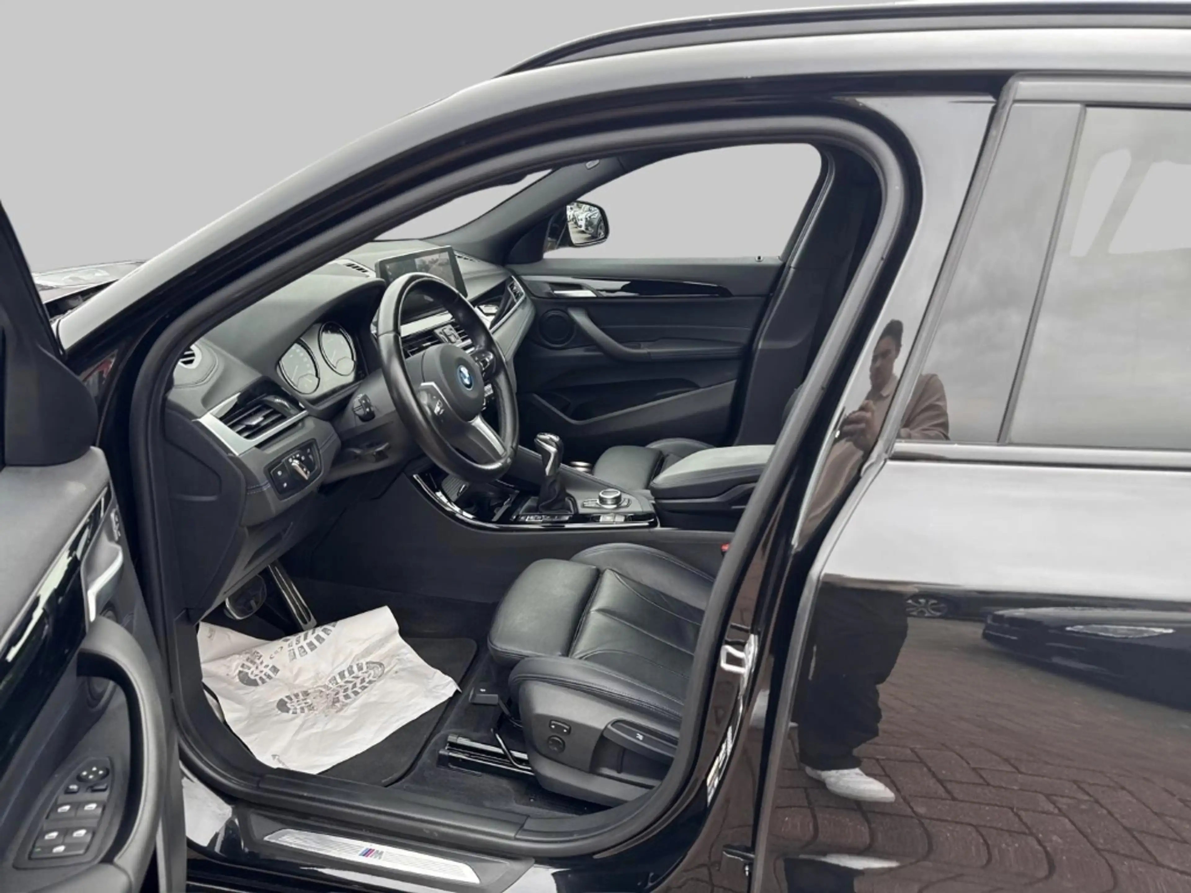 BMW X2 XDRIVE25E A Sportpaket HUD El. Panodach Panorama N — photo 9