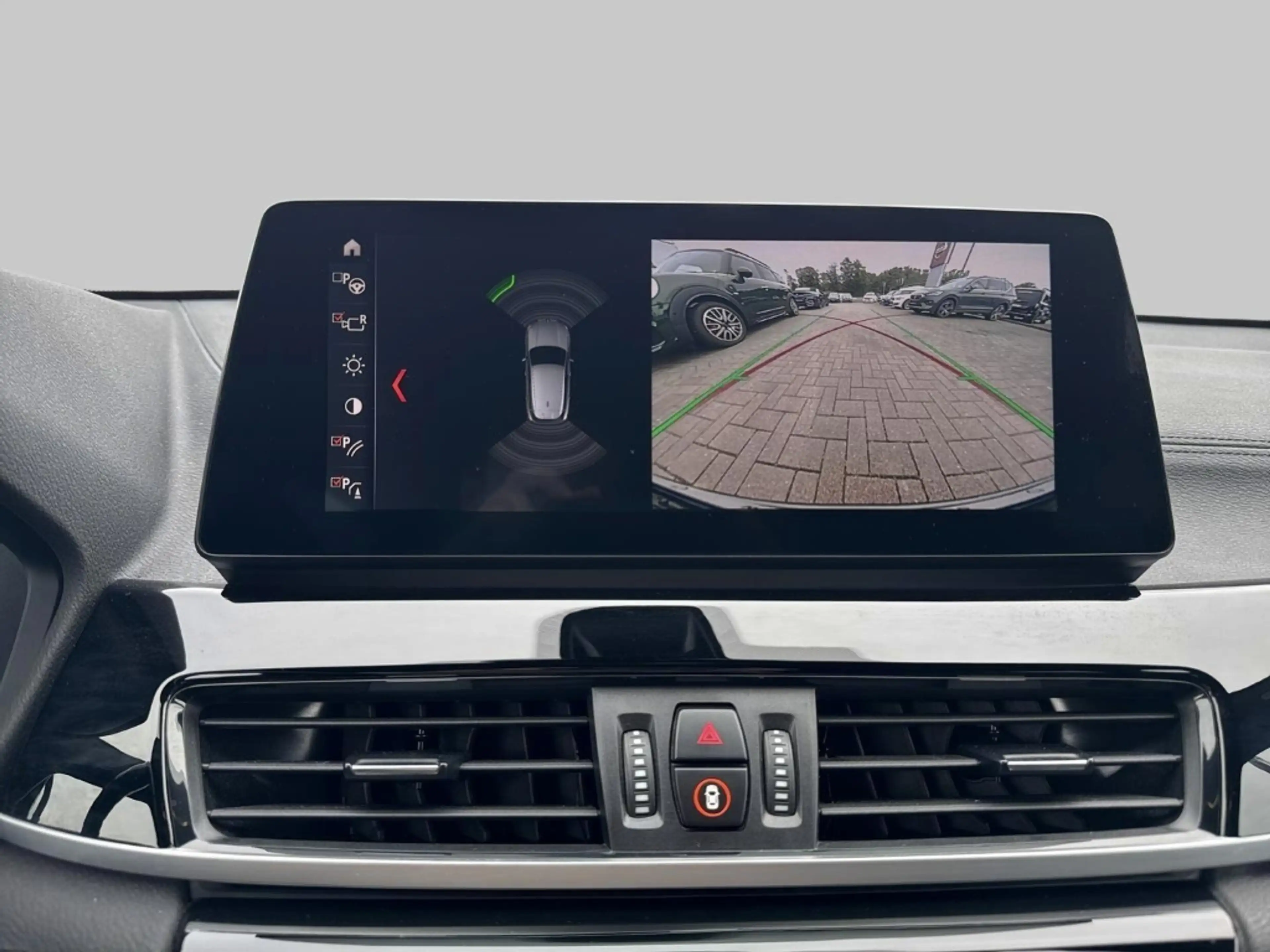 BMW X2 XDRIVE25E A Sportpaket HUD El. Panodach Panorama N — photo 11