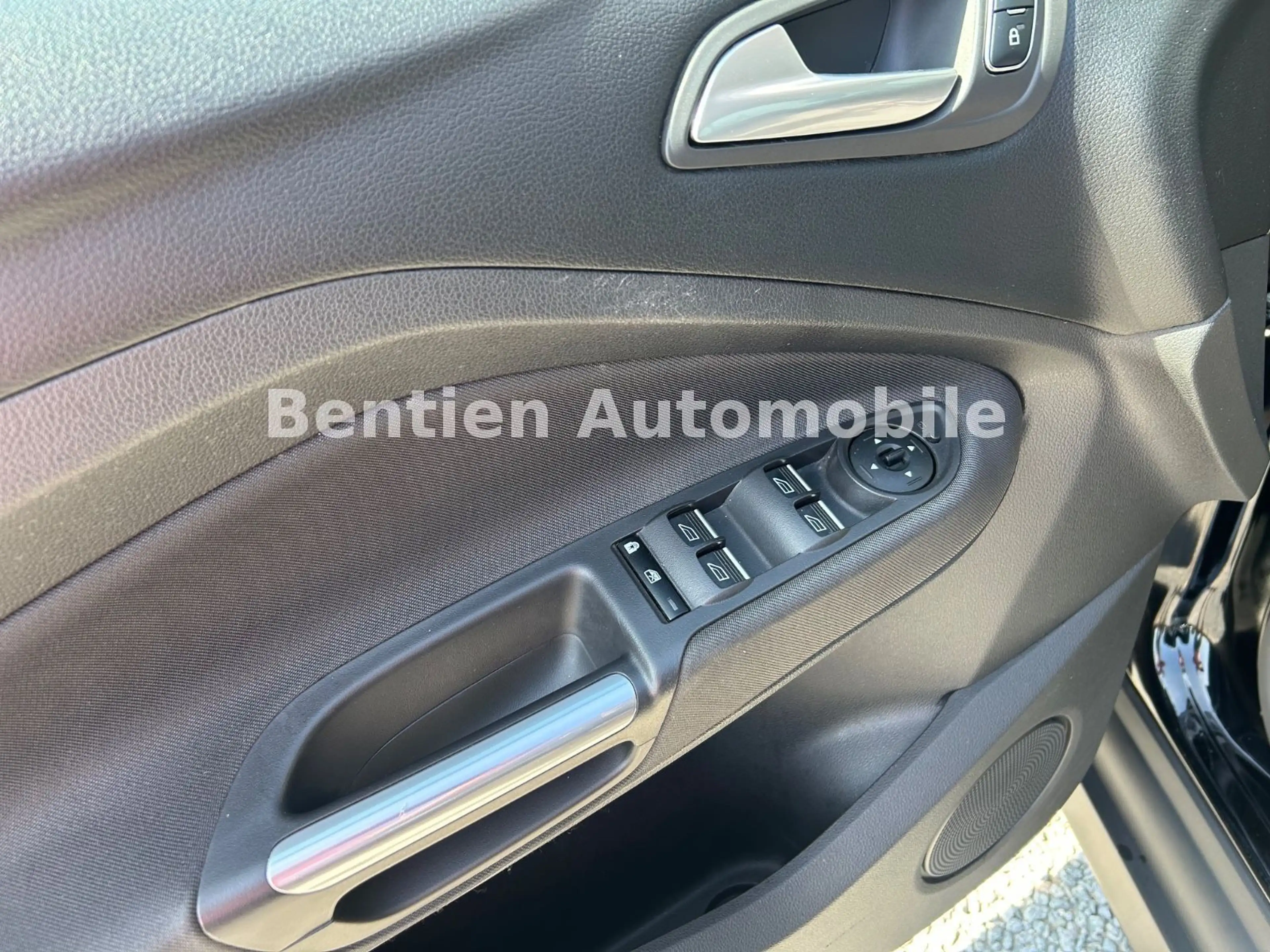 Ford Grand C-Max Grand C-MAX Titanium,SHZ,ALU,PDC — photo 10