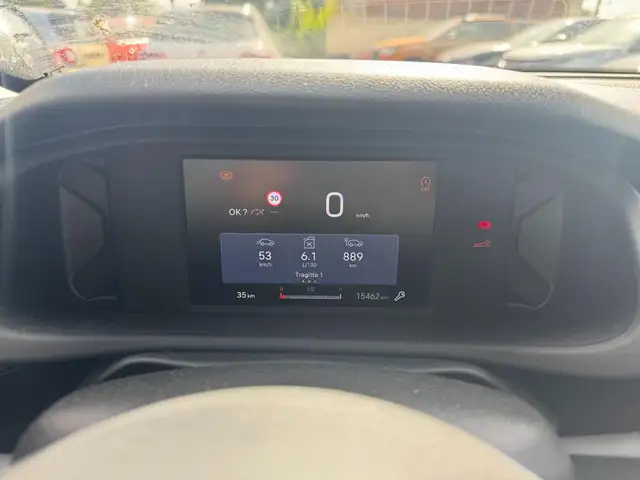 Jeep Avenger view 9