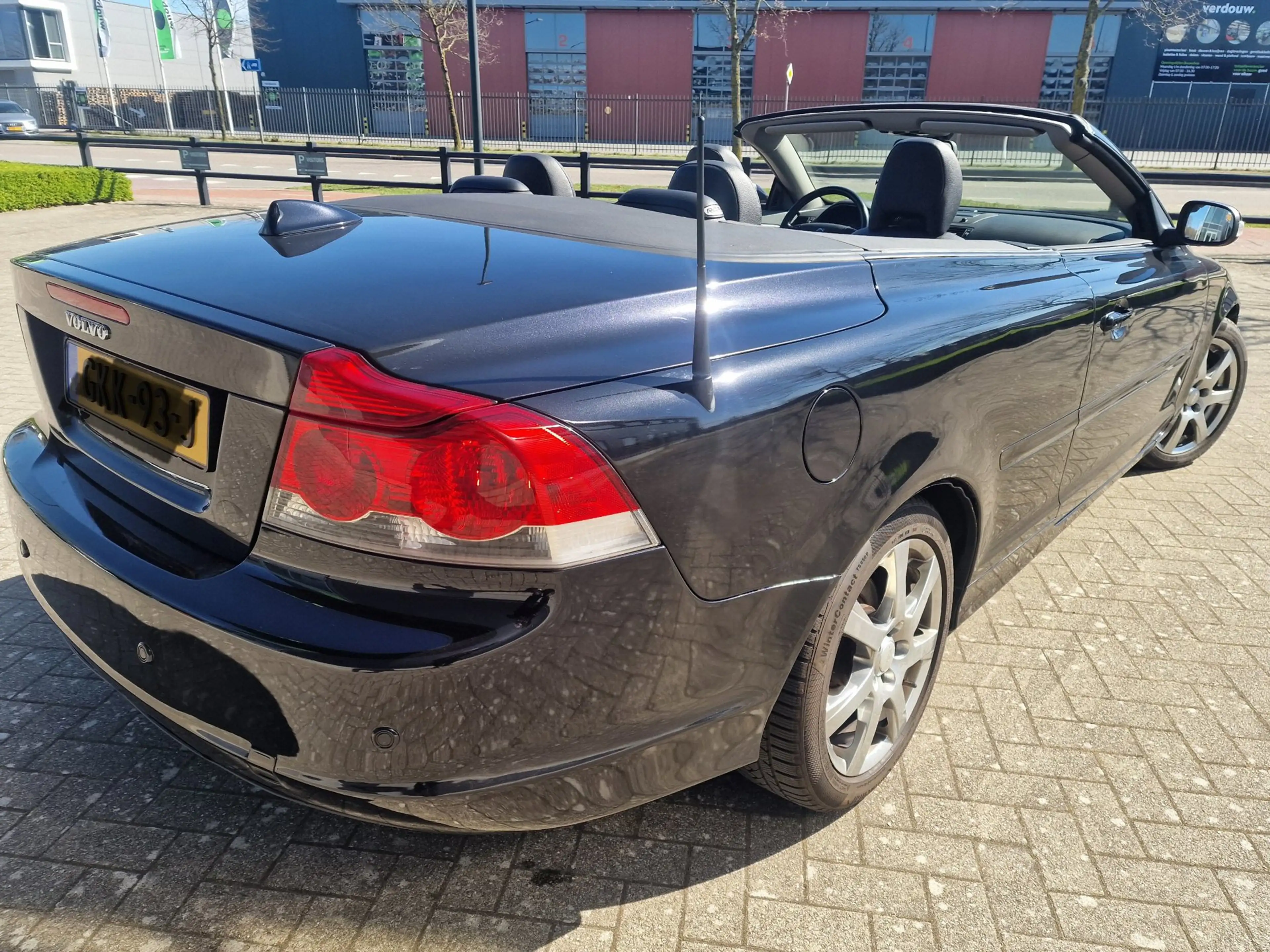 Volvo C70 Convertible 2.4 Summum, netto € 6.600, archief fot — photo 6