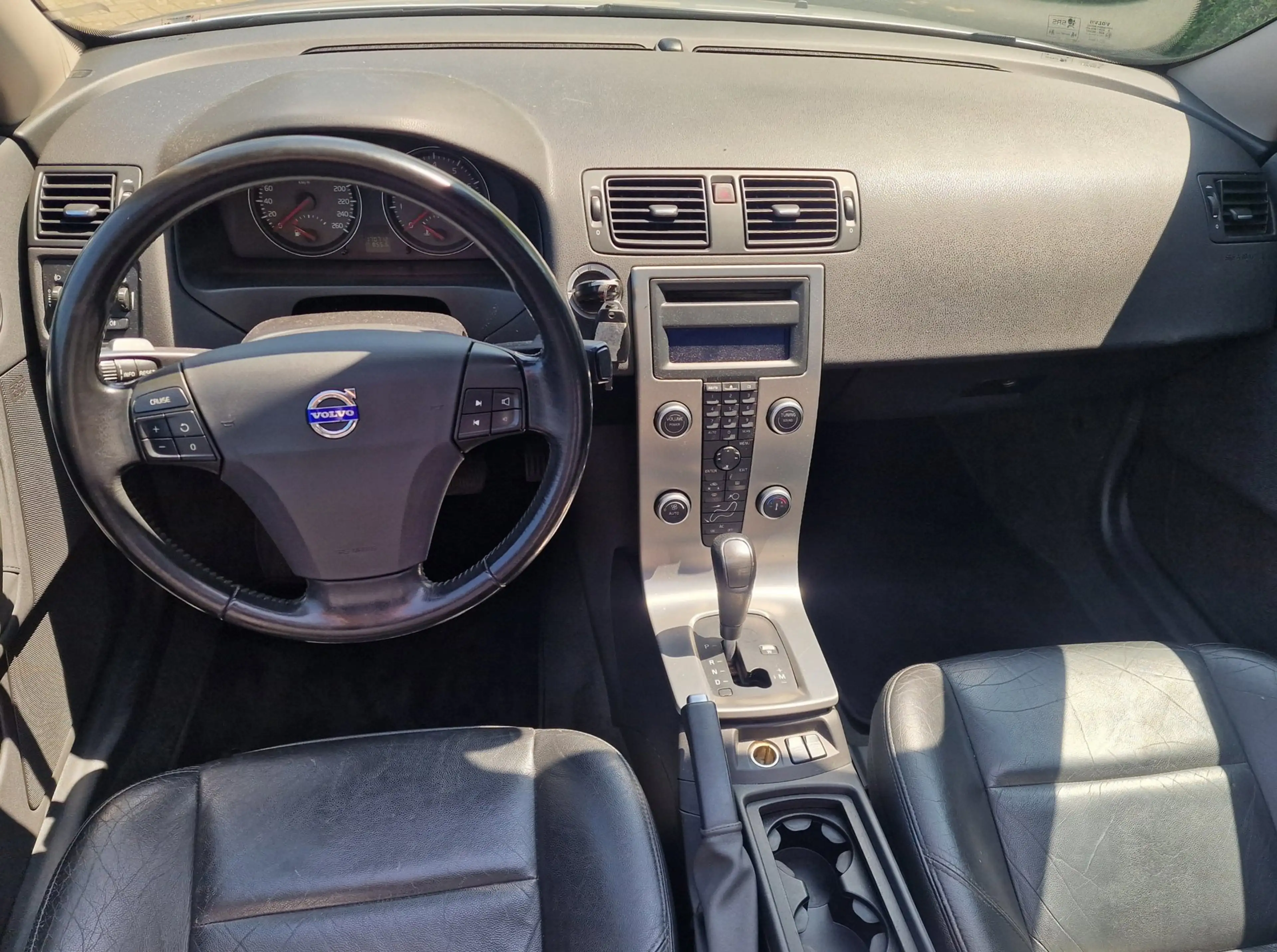 Volvo C70 Convertible 2.4 Summum, netto € 6.600, archief fot — photo 12