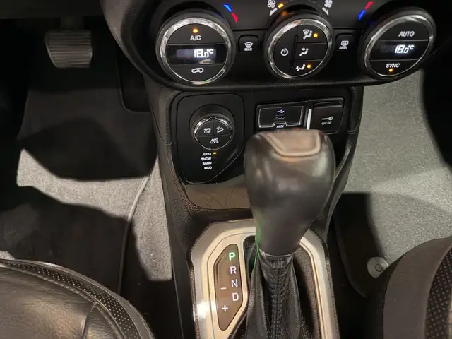 Jeep Renegade view 15
