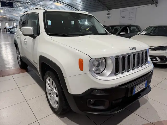 Jeep Renegade view 6