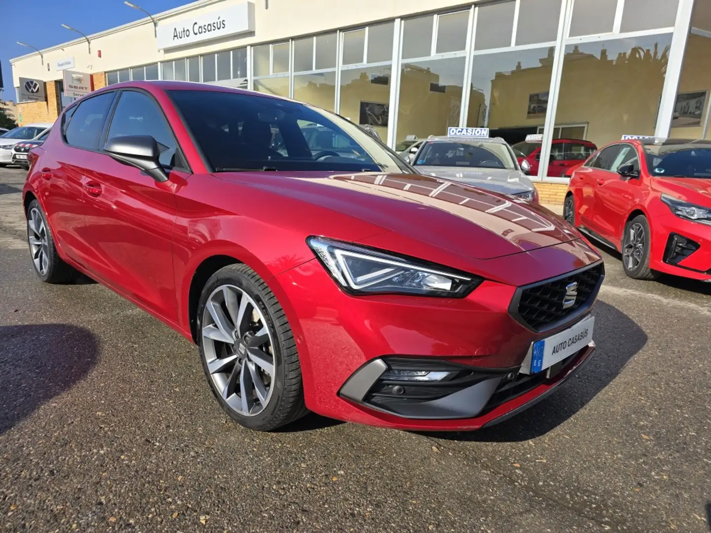 SEAT Leon 1.5 eTSI S&S FR DSG-7 150 Burdeos - 1