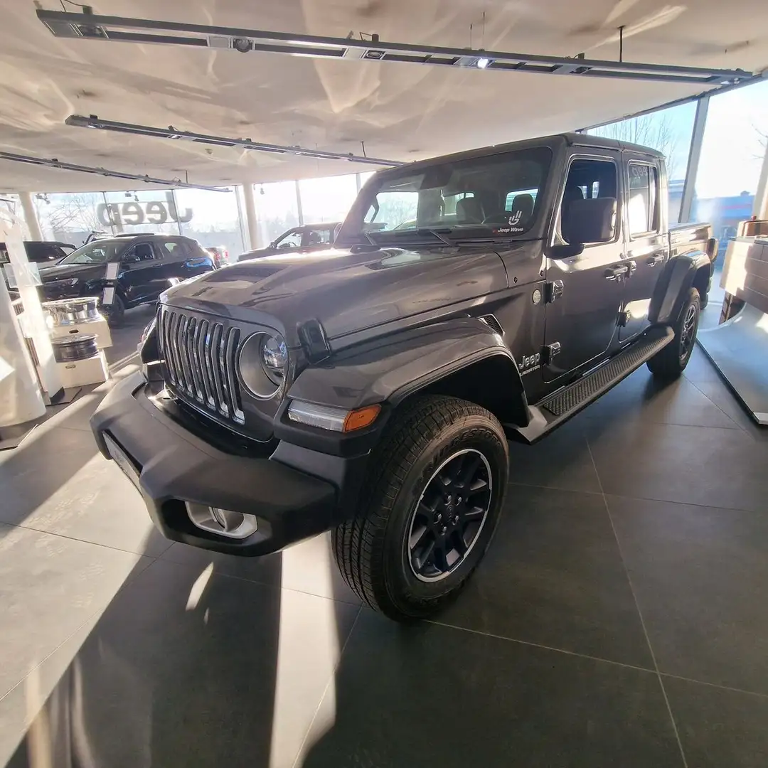 Jeep Gladiator MY22 Overland 3.0l V6 -Diesel-  264PS Gris - 1