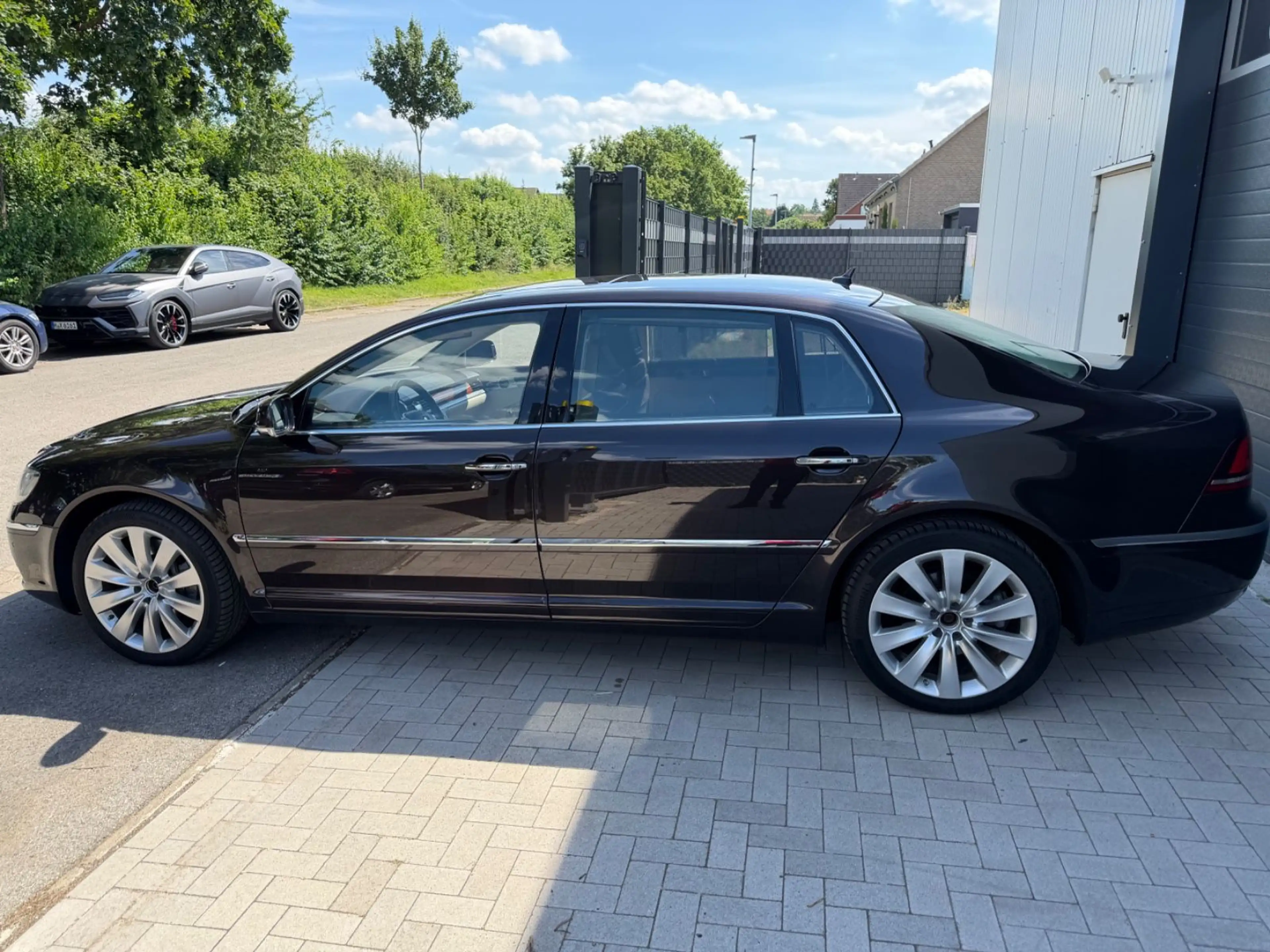 Volkswagen Phaeton 4.2 V8 L 4-Sitzer*DVD-FOND*STNDHZ*VOLL! — photo 7