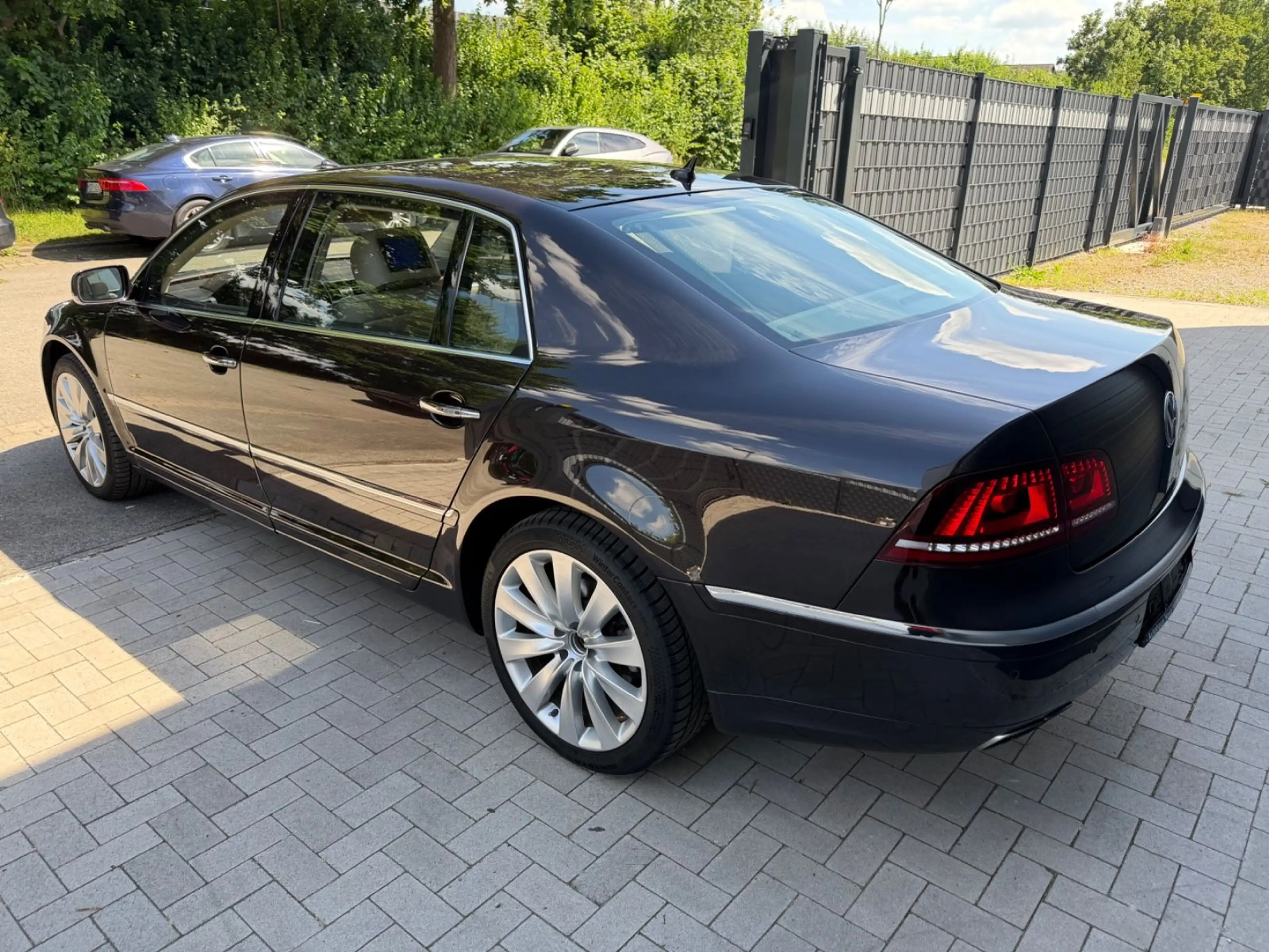 Volkswagen Phaeton 4.2 V8 L 4-Sitzer*DVD-FOND*STNDHZ*VOLL! — photo 5