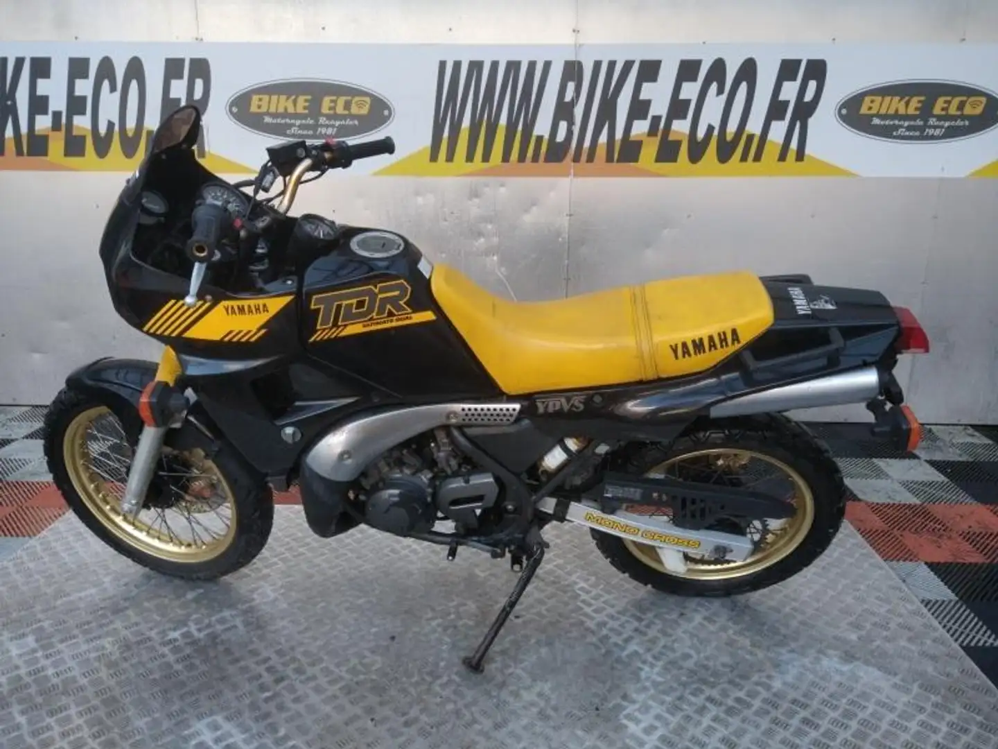 Yamaha TDR 250 Чорний - 2