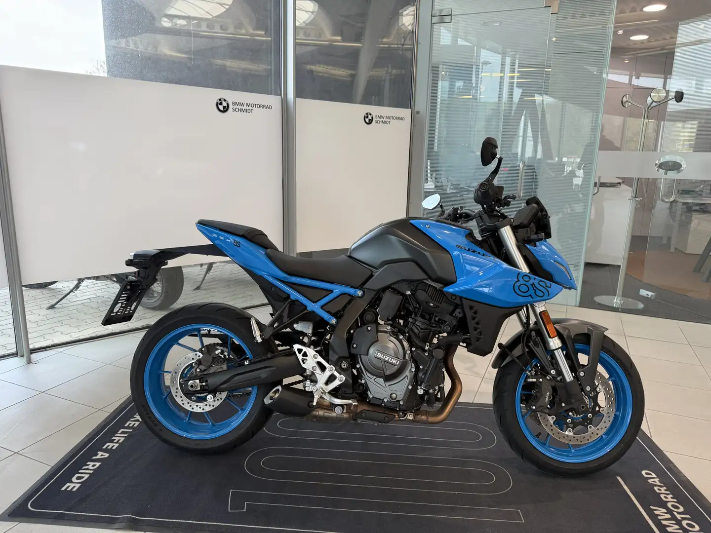 Suzuki GSX 650 GSX650F GSX8S Azul - 2