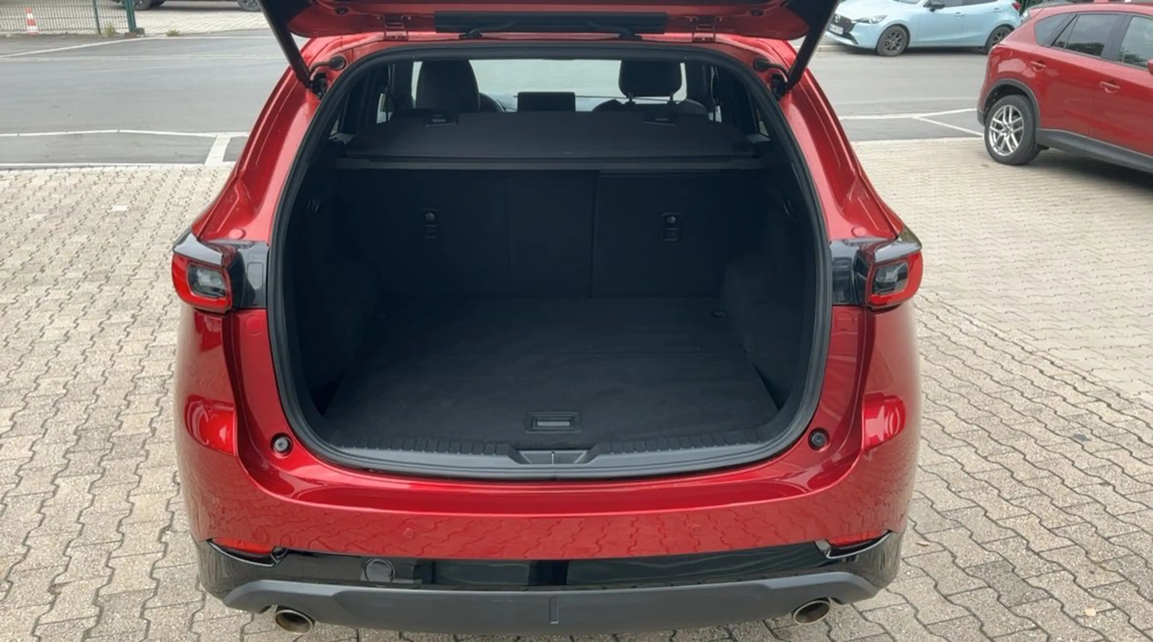 Mazda CX-5 SKY-G 121 kW (165 PS) Allrad Homura Matrix Bose 36 — photo 14